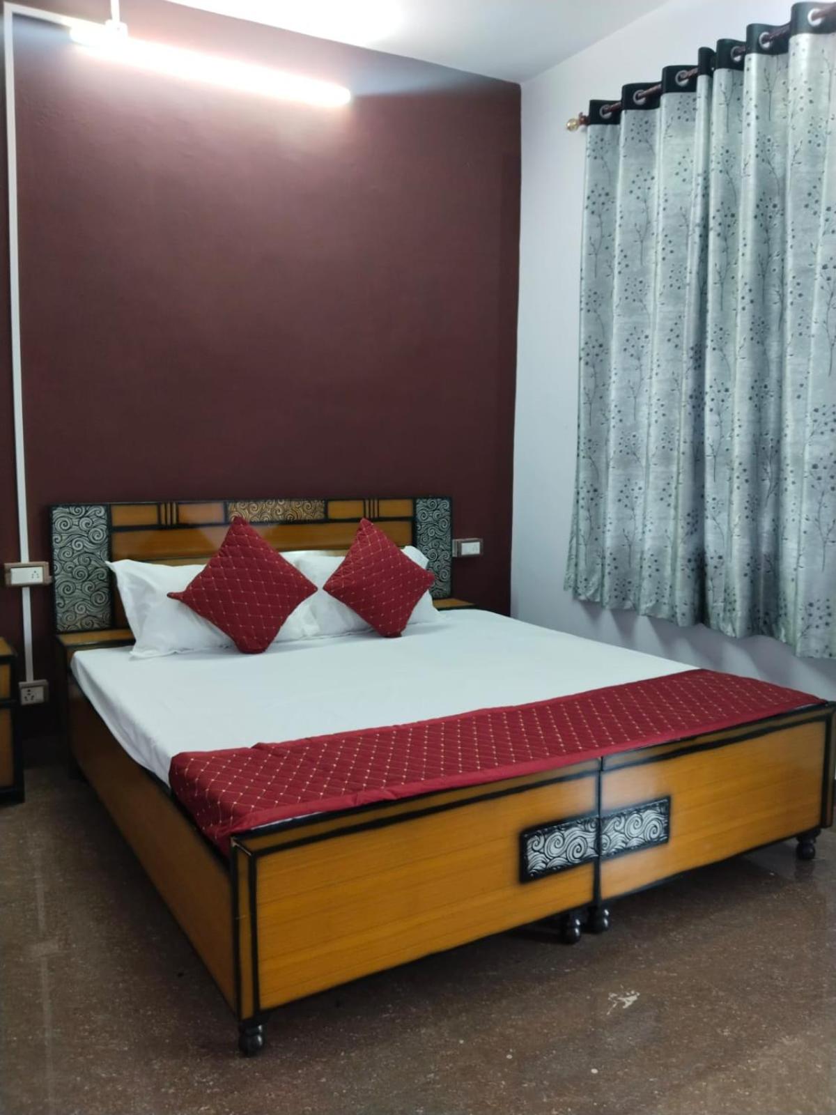 Double Room with Private Bathroom photo 3