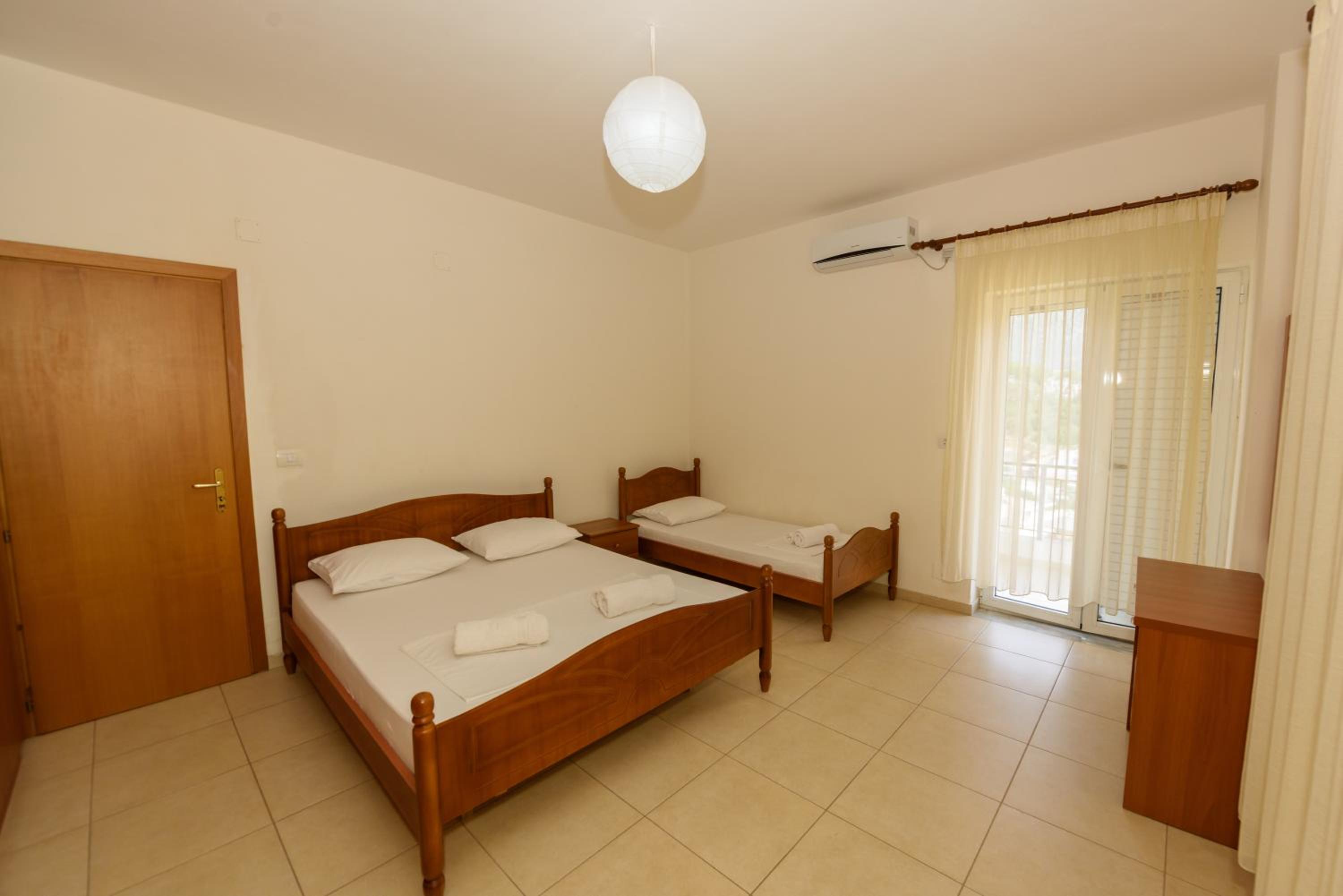 Two-Bedroom Apartment With Balcony photo 2