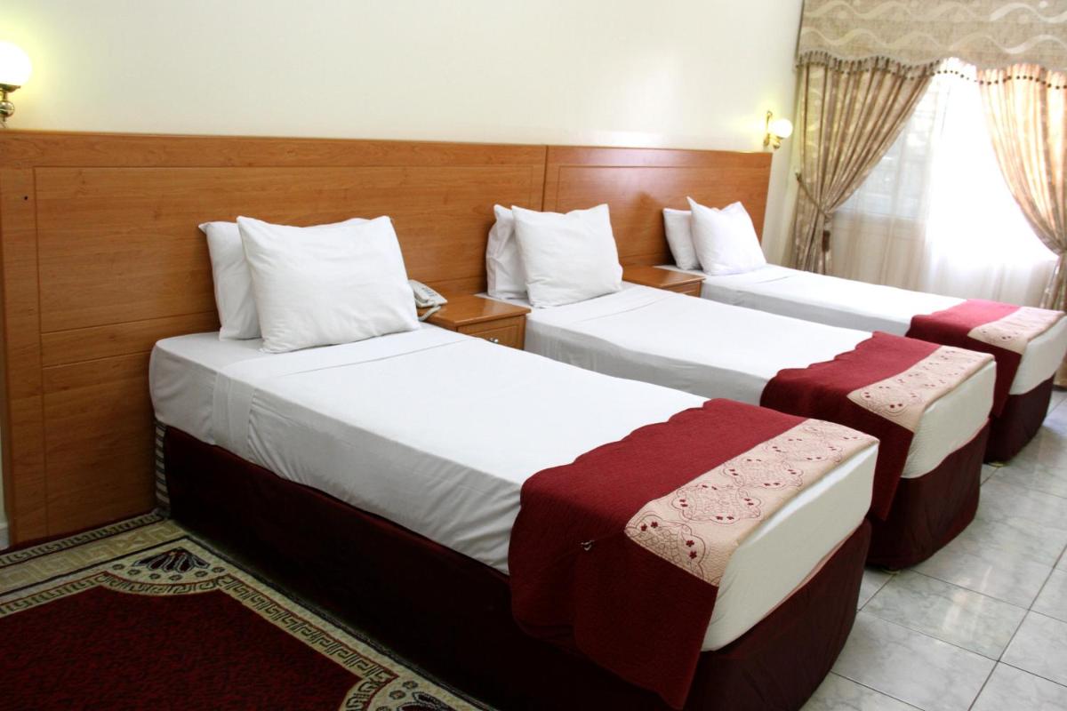 Classic Quadruple Room photo 2