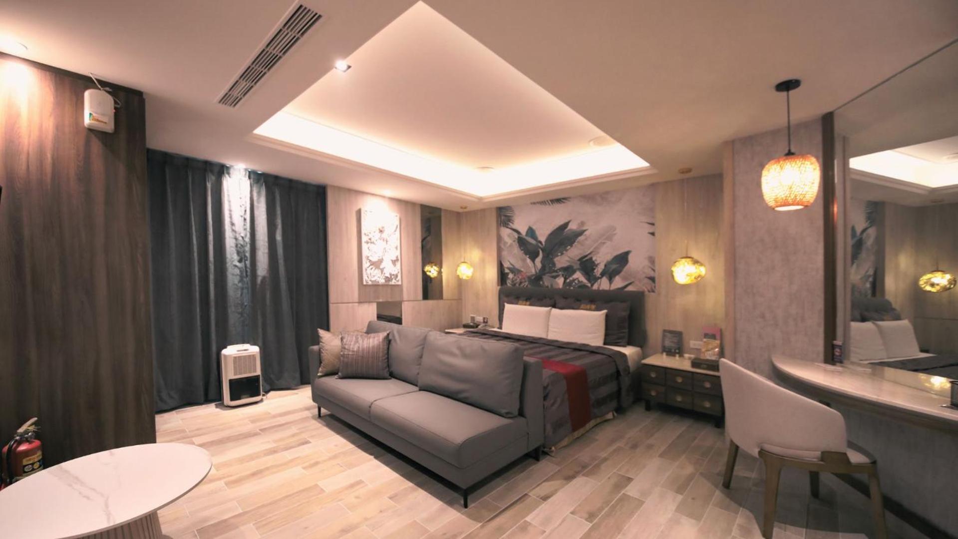 Double Room with Private Bathroom photo 3