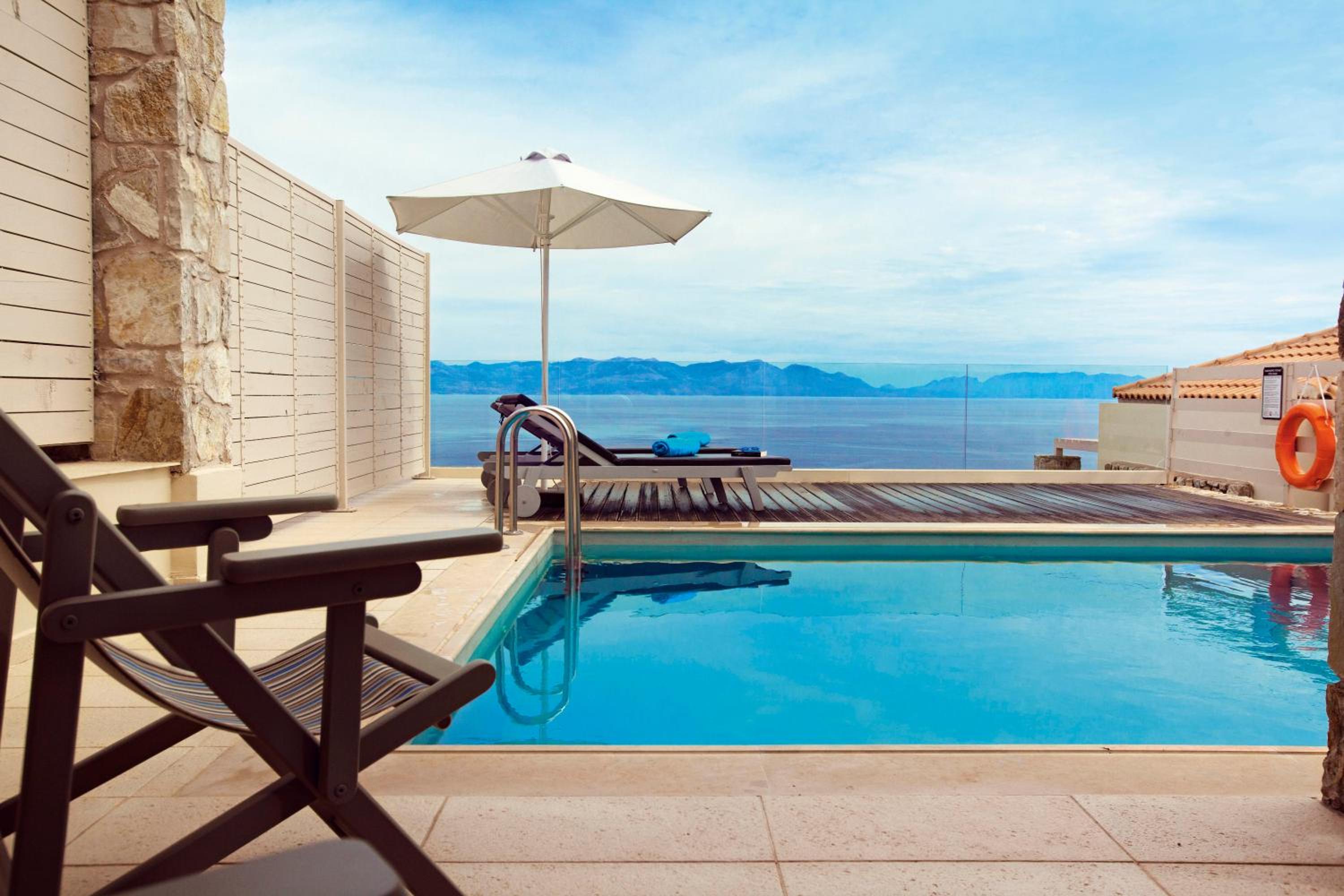 Camvillia Private Pool Suite - Photo 8