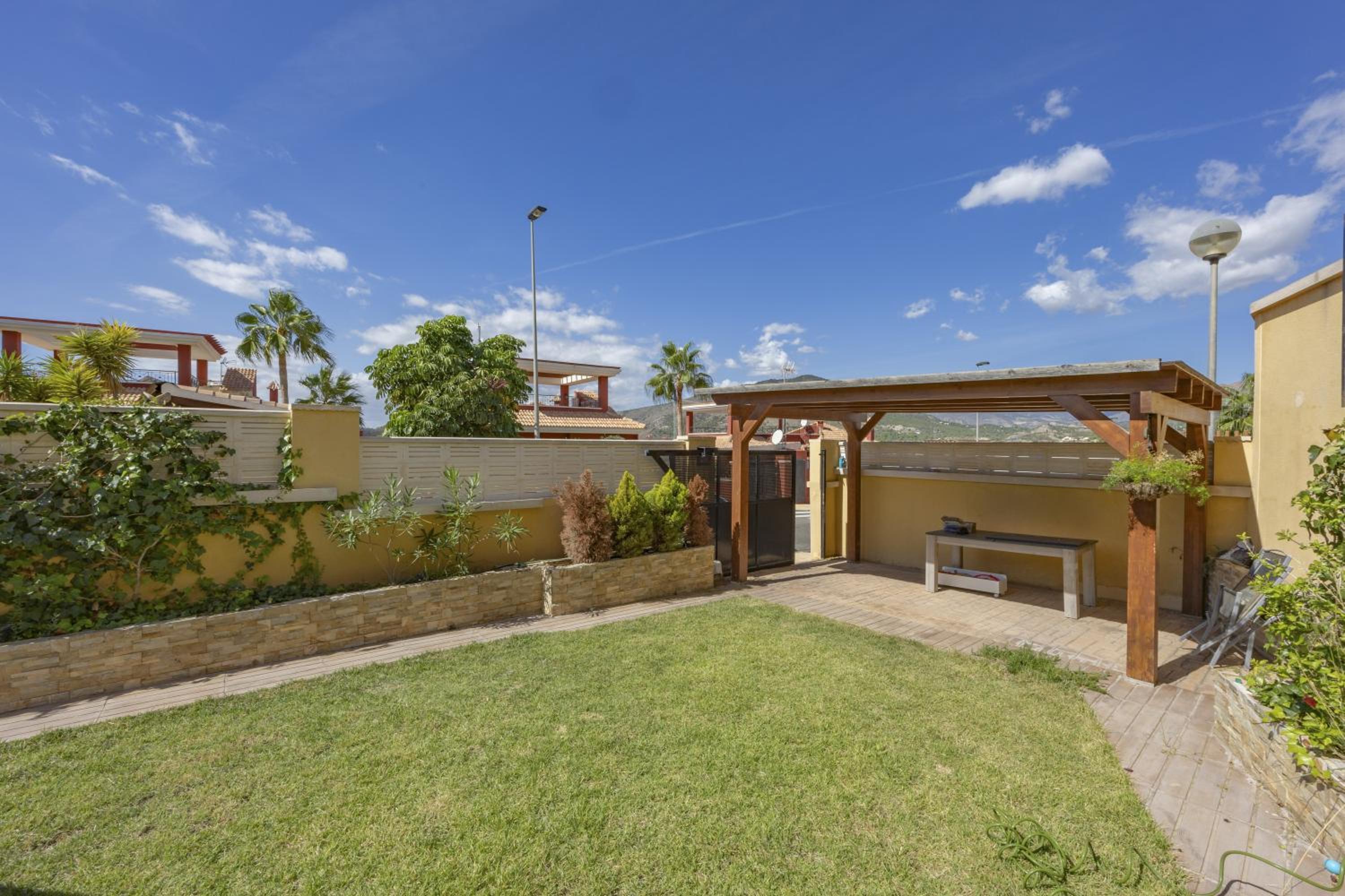 Three-Bedroom House photo 2