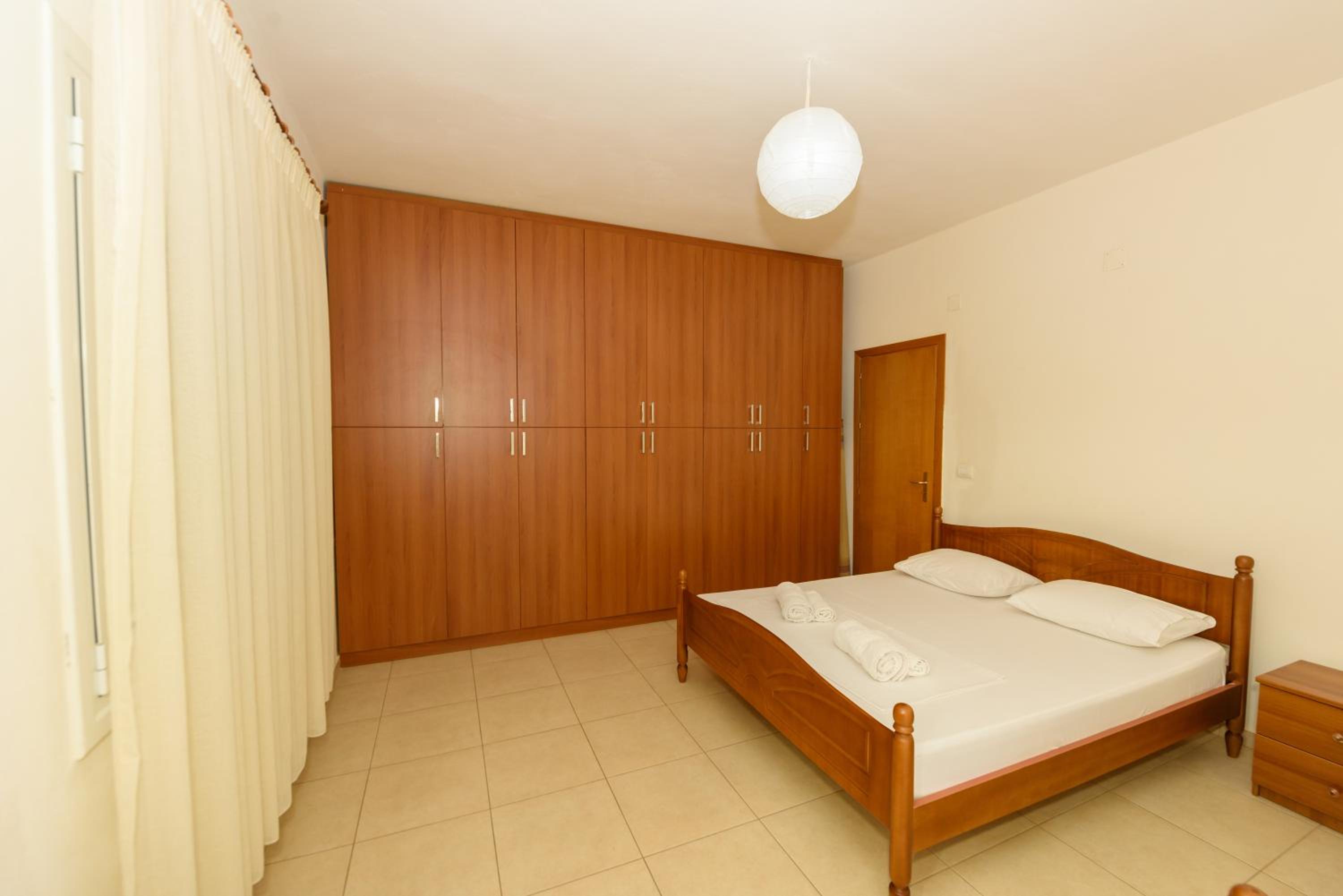 One-Bedroom Apartment With Balcony photo 1