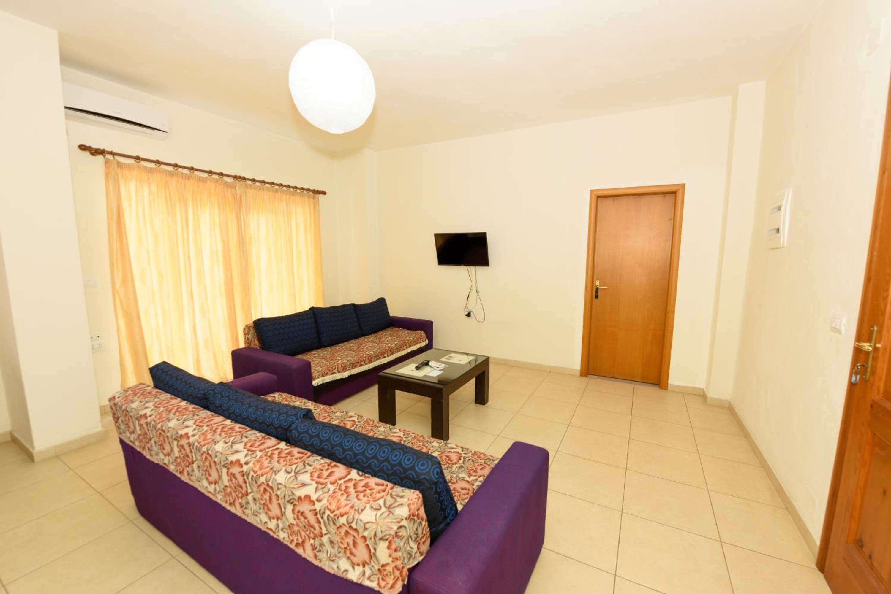 One-Bedroom Apartment With Balcony photo 3