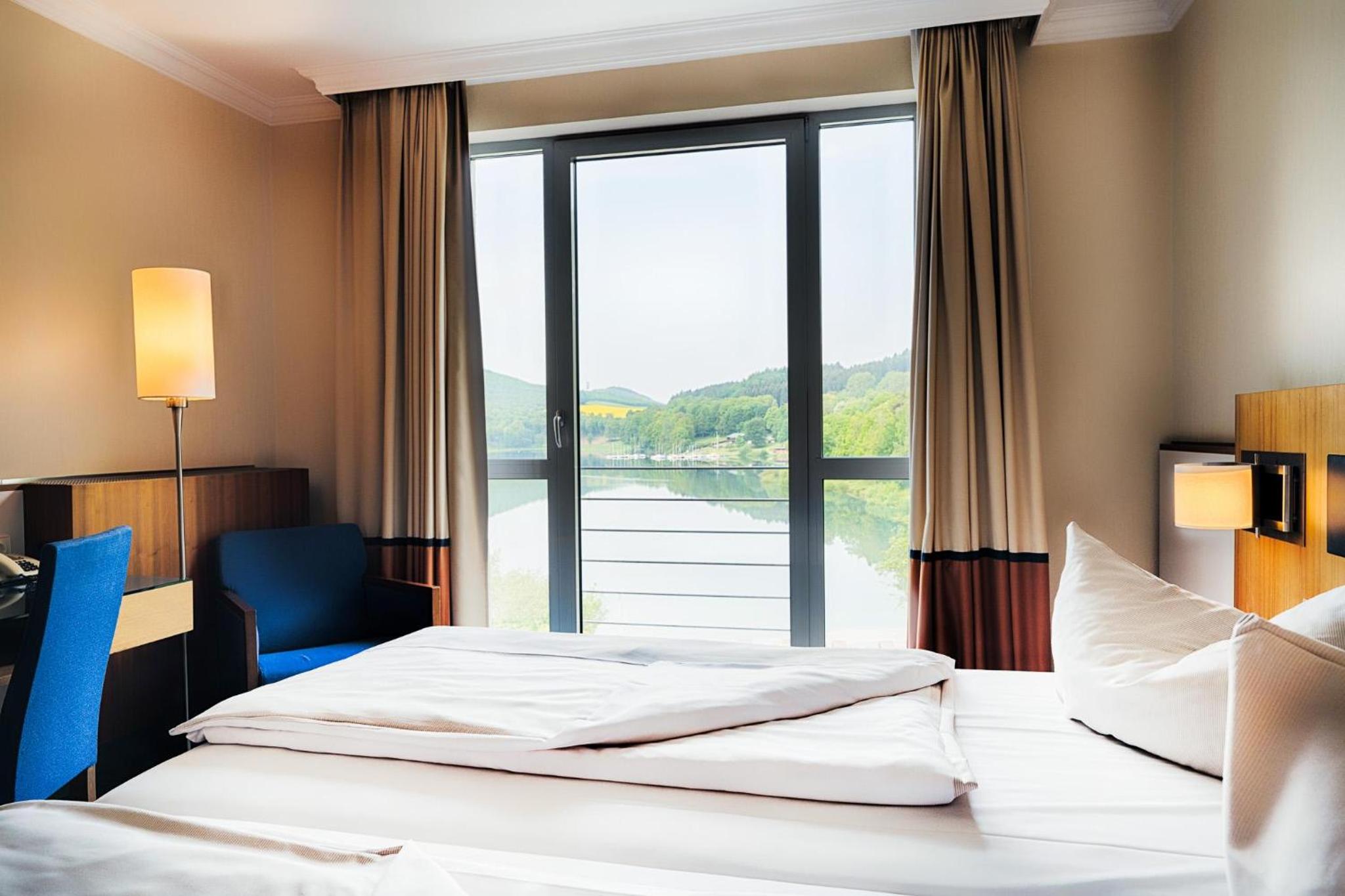 Deluxe Room with Lake View