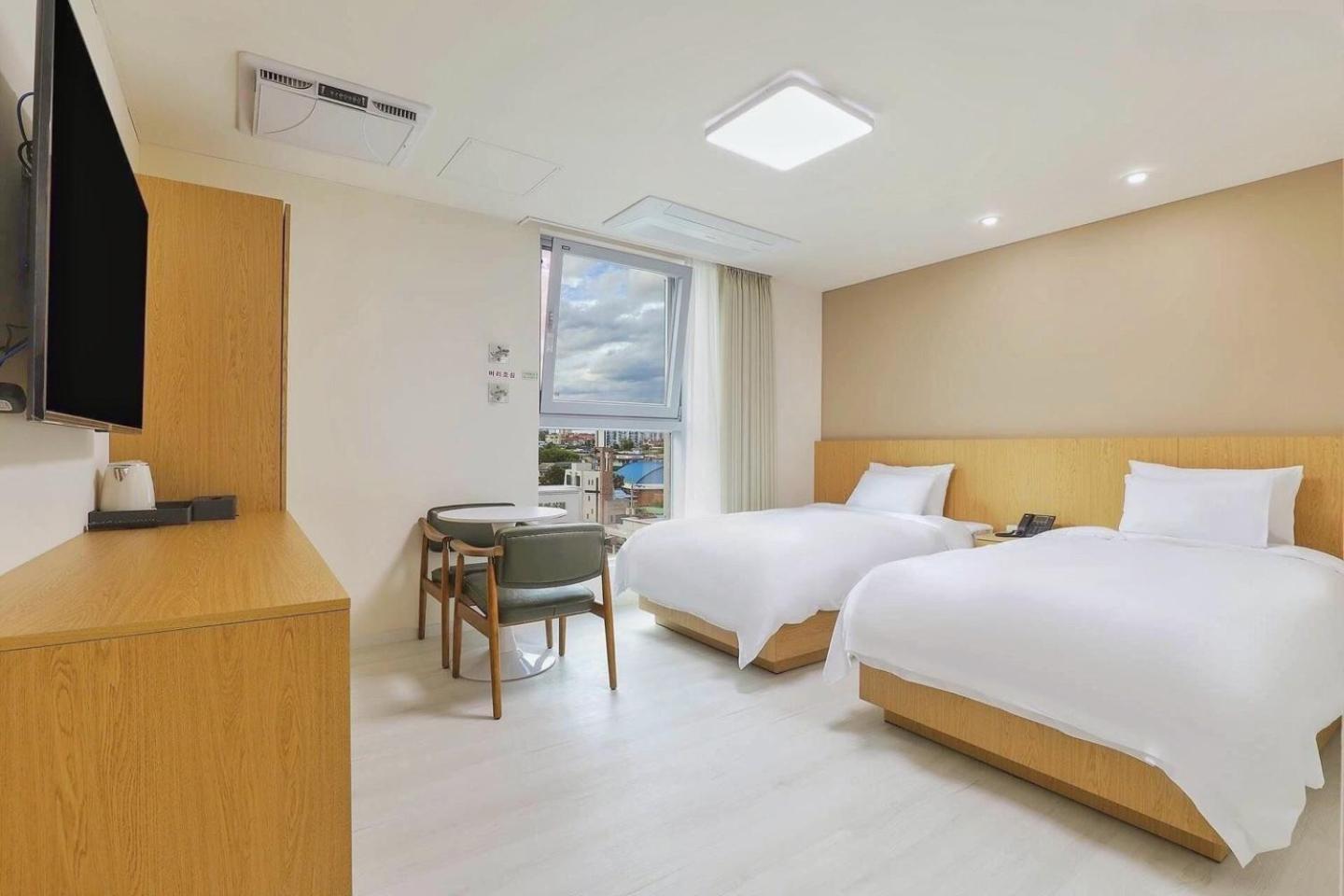 Deluxe Twin Room - Photo 4