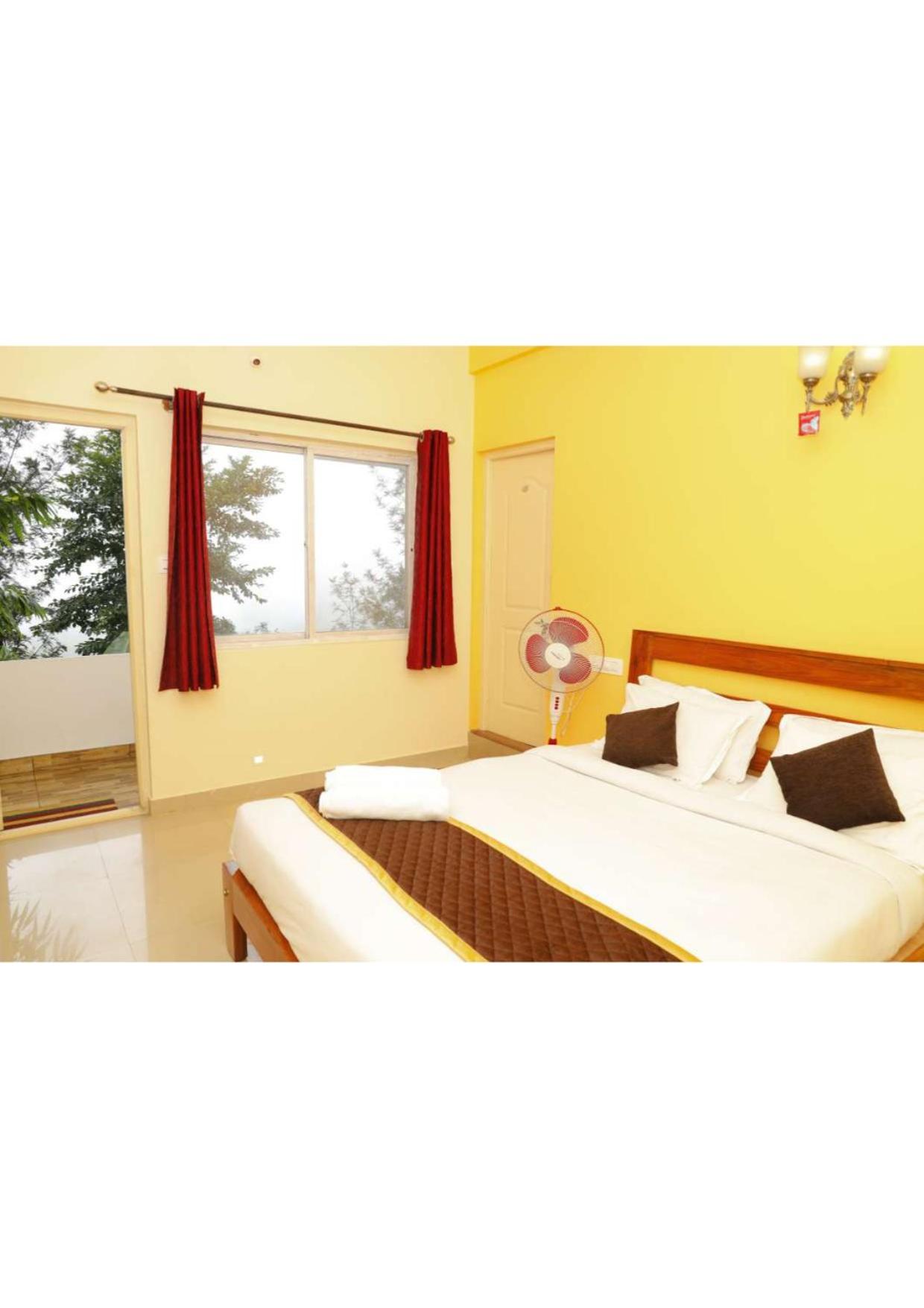 Double Room with Balcony photo 1