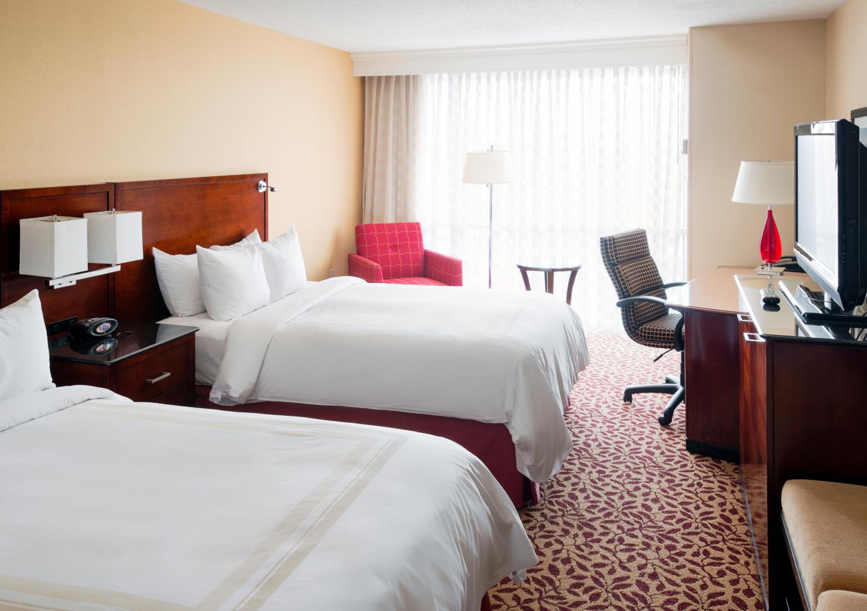 Double Room with Two Double Beds - Mobility Access/Non-Smoking photo 3