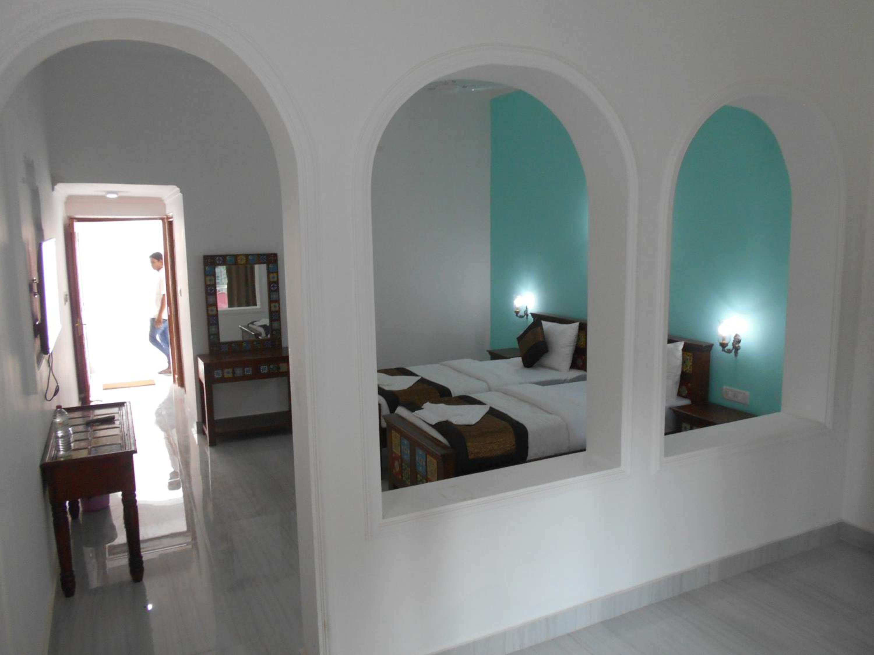Executive King or Double Room - Photo 7