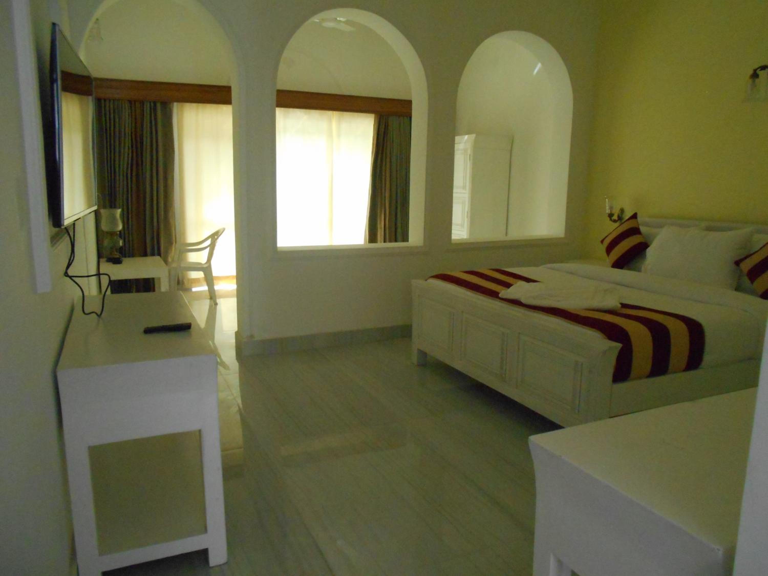 Executive King or Double Room - Photo 6