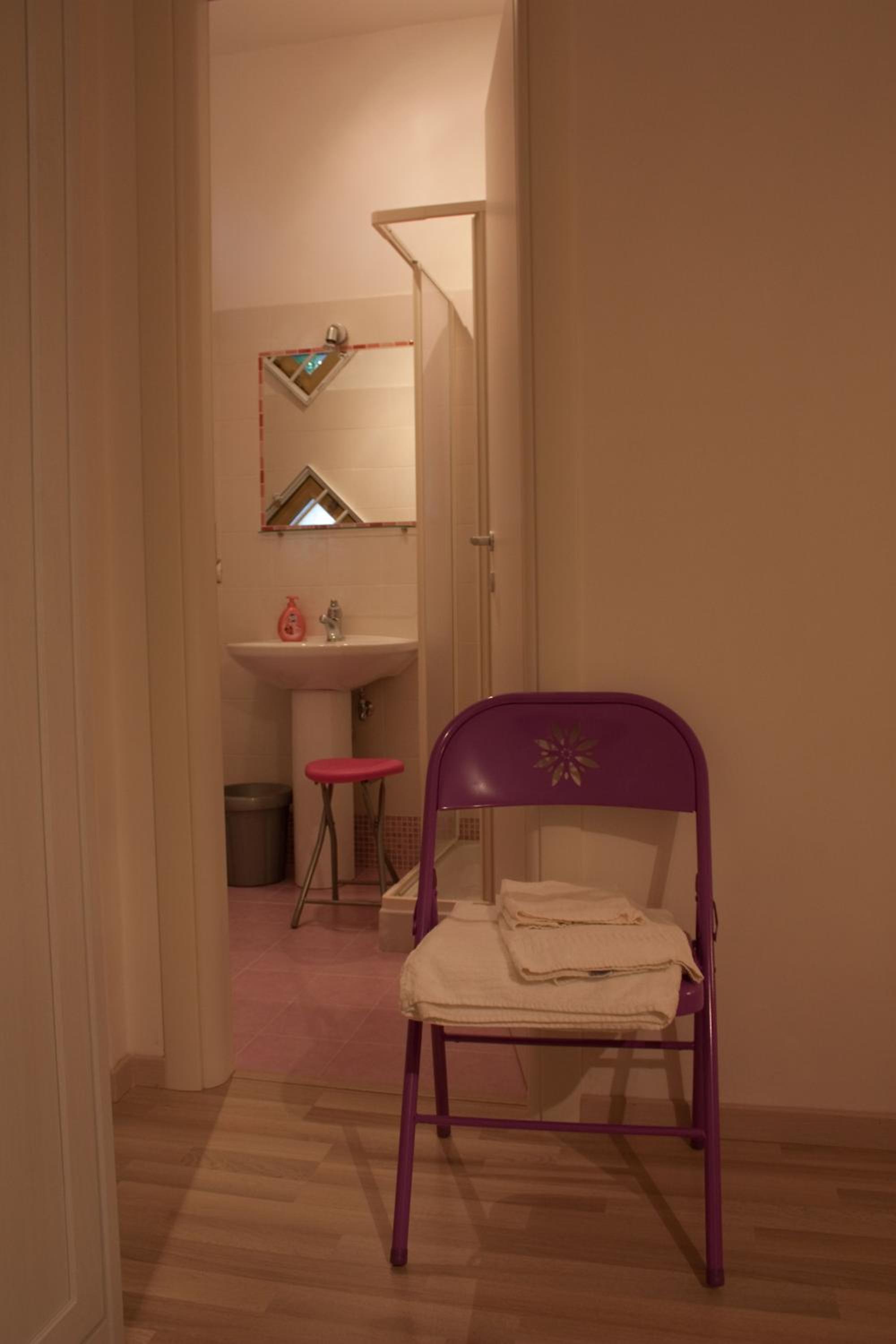 Single Room photo 2