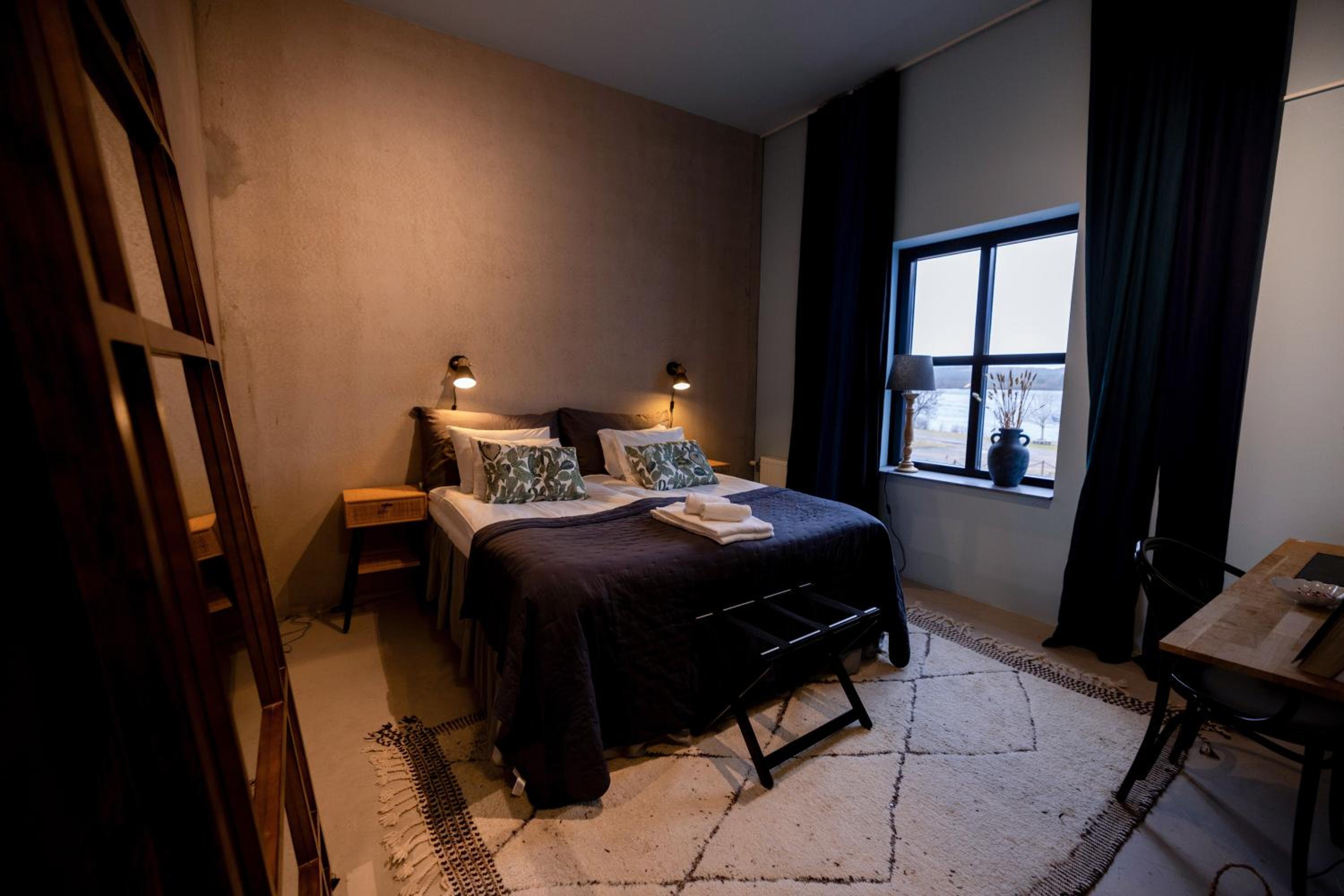 Double Room - Photo 11
