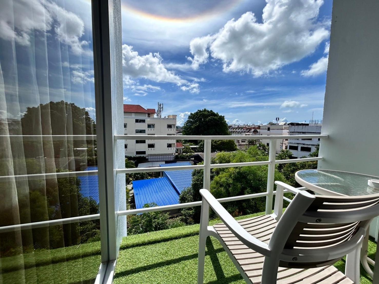 Double or Twin Room with Balcony - Photo 3