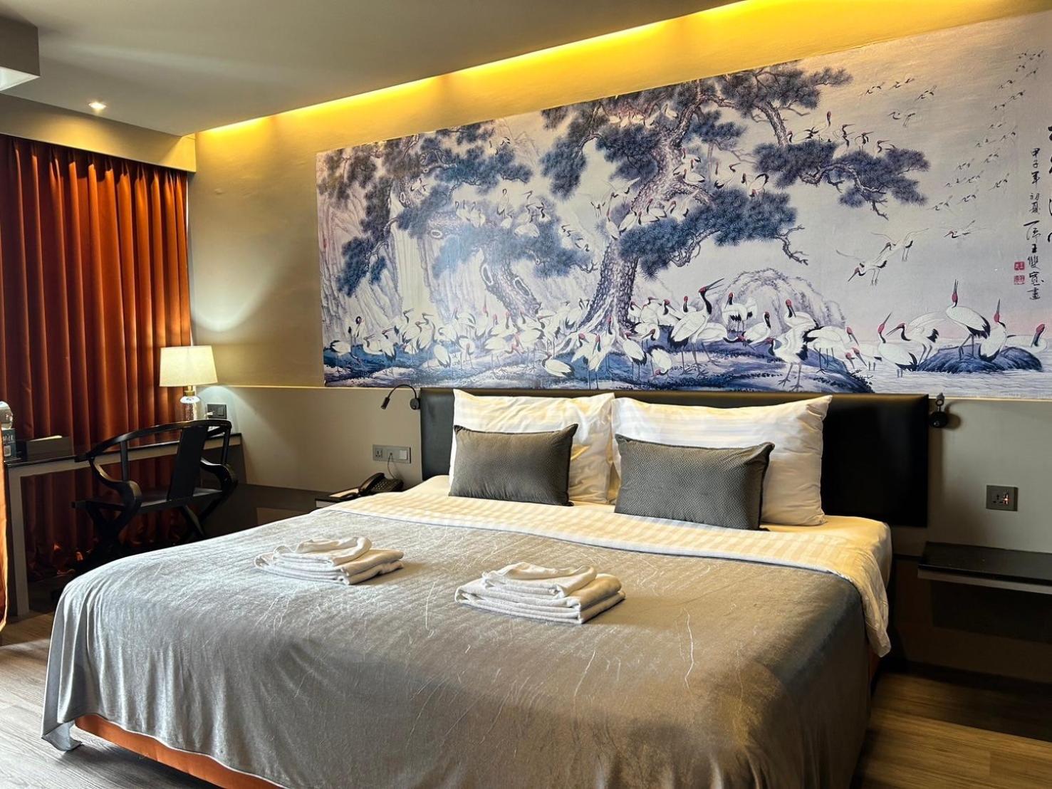 Double or Twin Room with Balcony - Photo 12