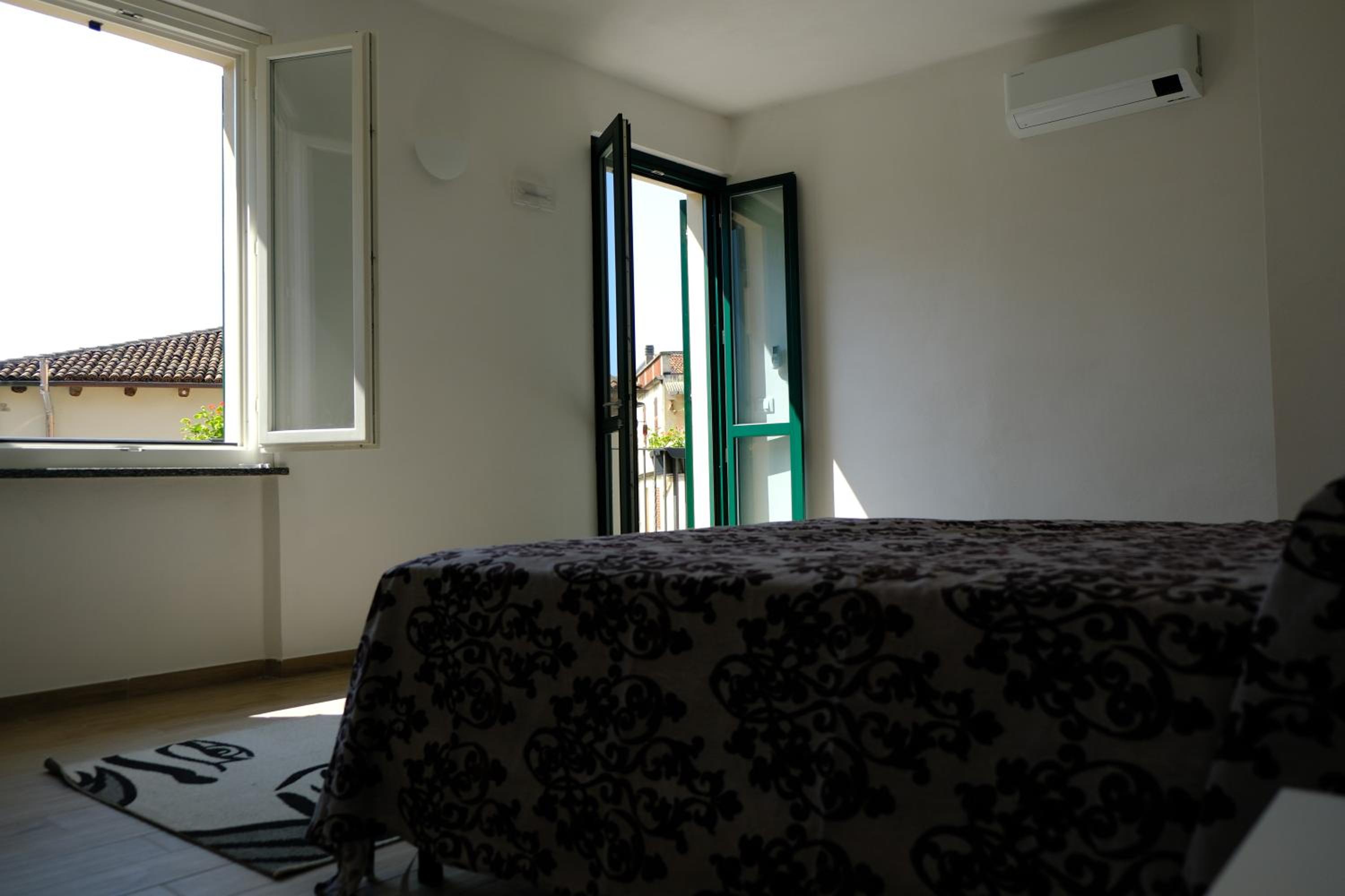 Double Room With Private Bathroom photo 3