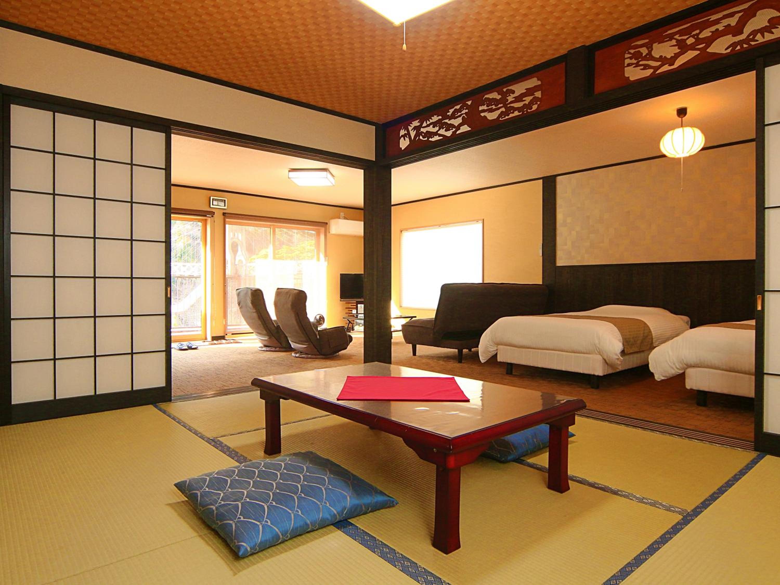 Apartment with Balcony photo 1