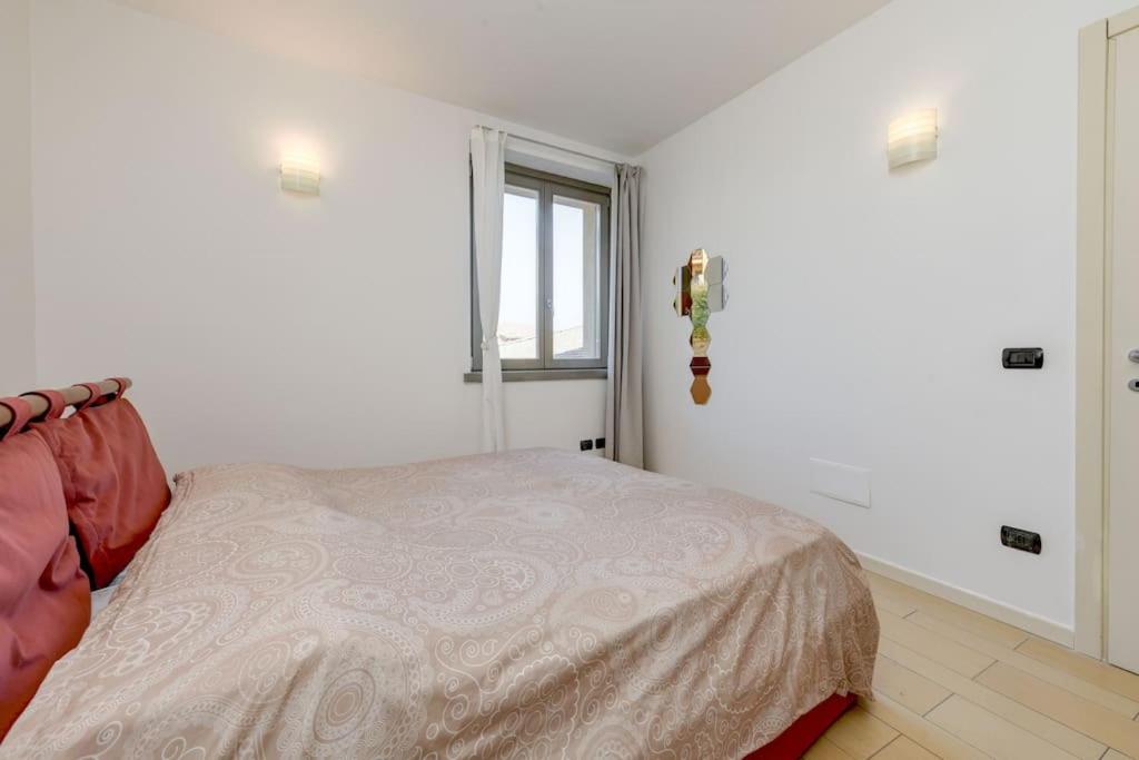 Two-Bedroom Apartment with Lake View photo 2