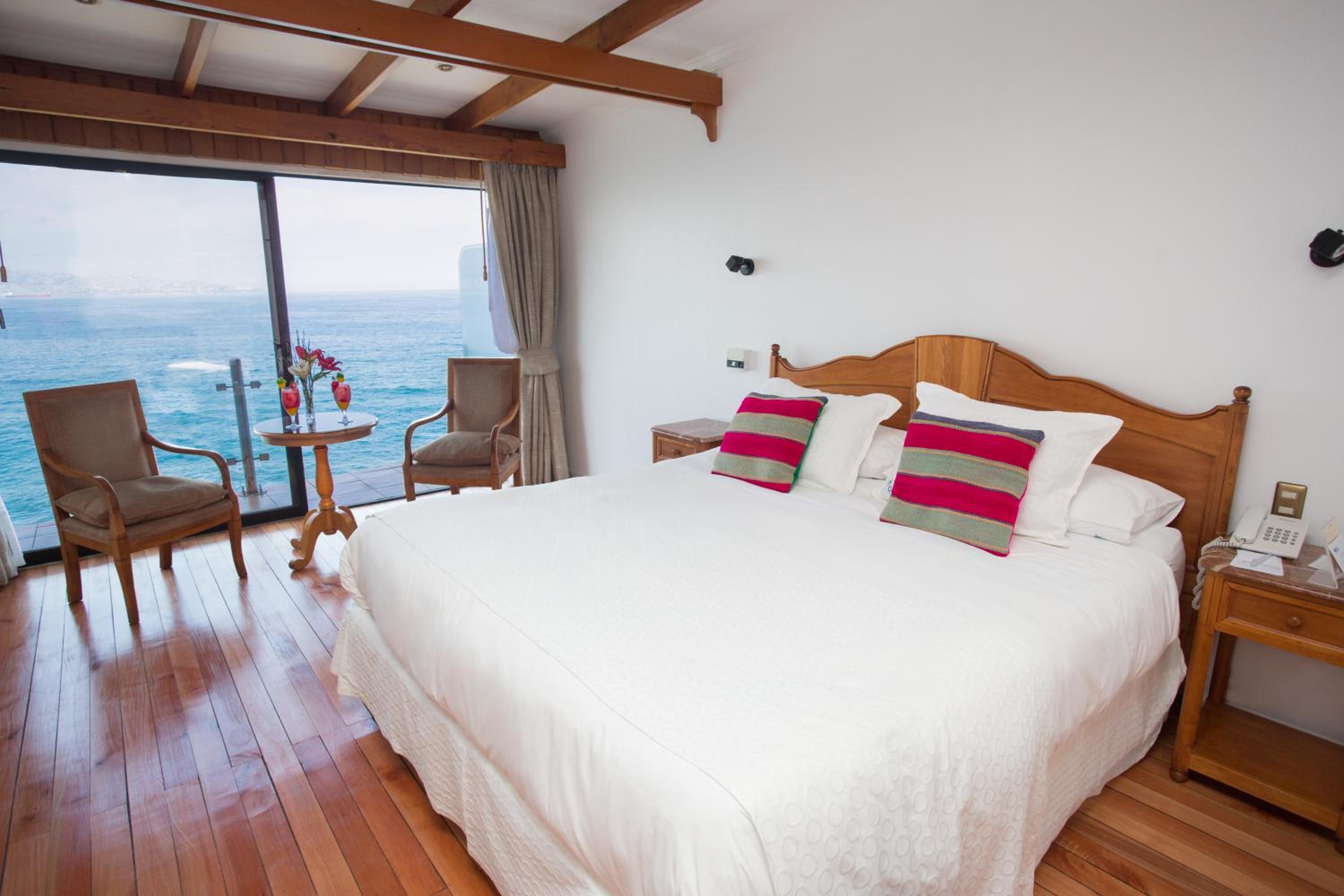 Junior Suite with Balcony photo 3