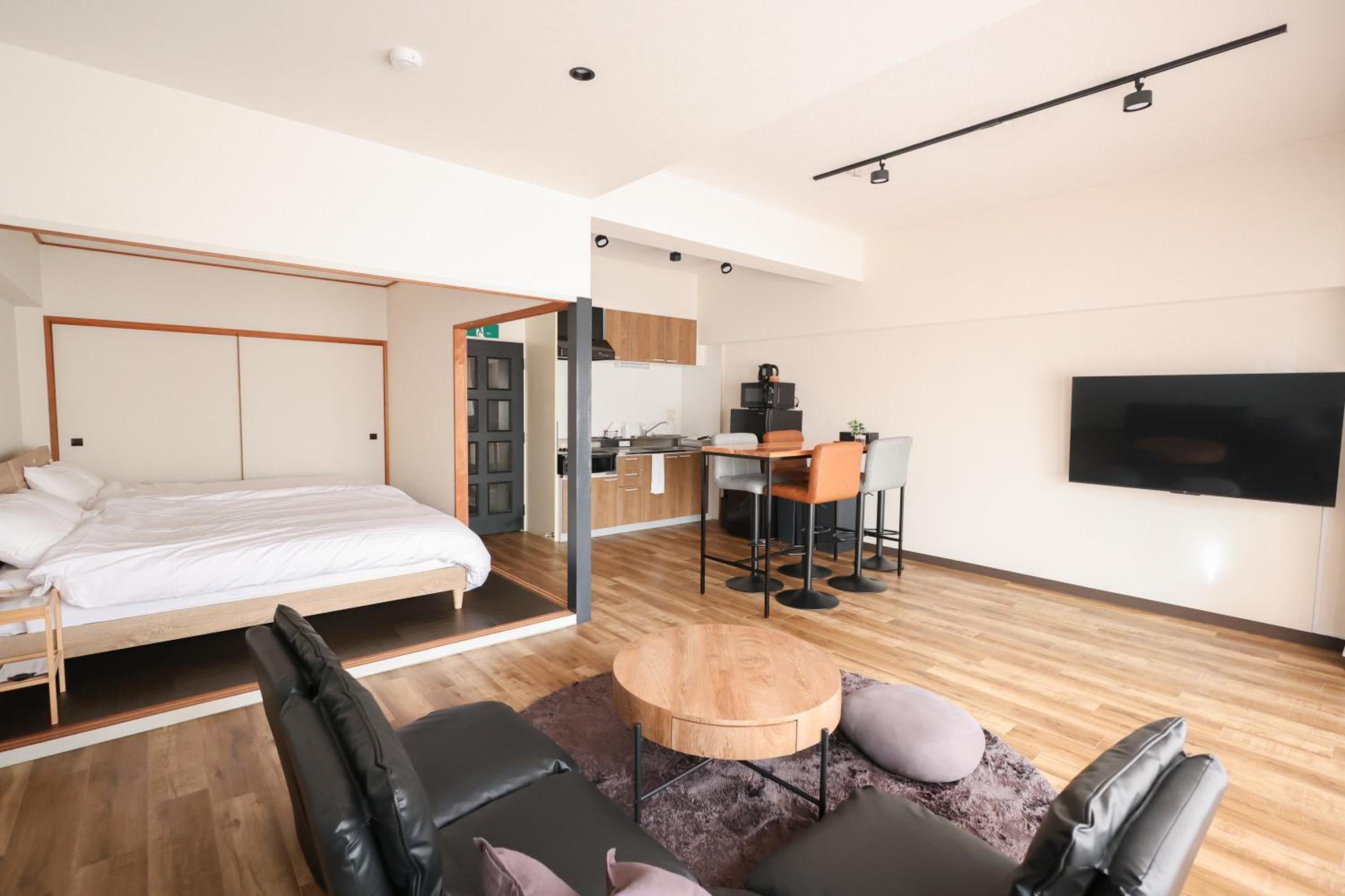 Apartment photo 1