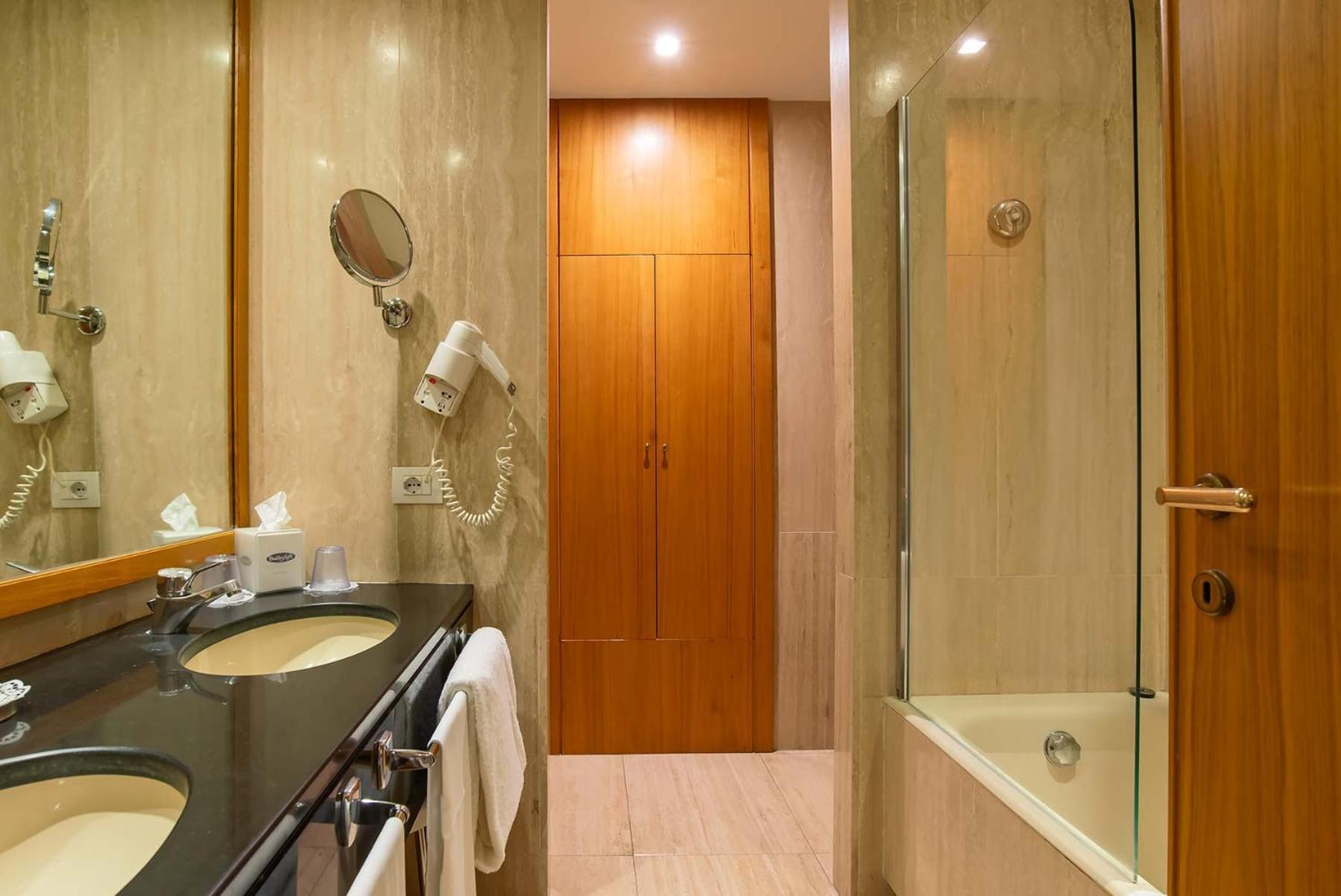 Available room