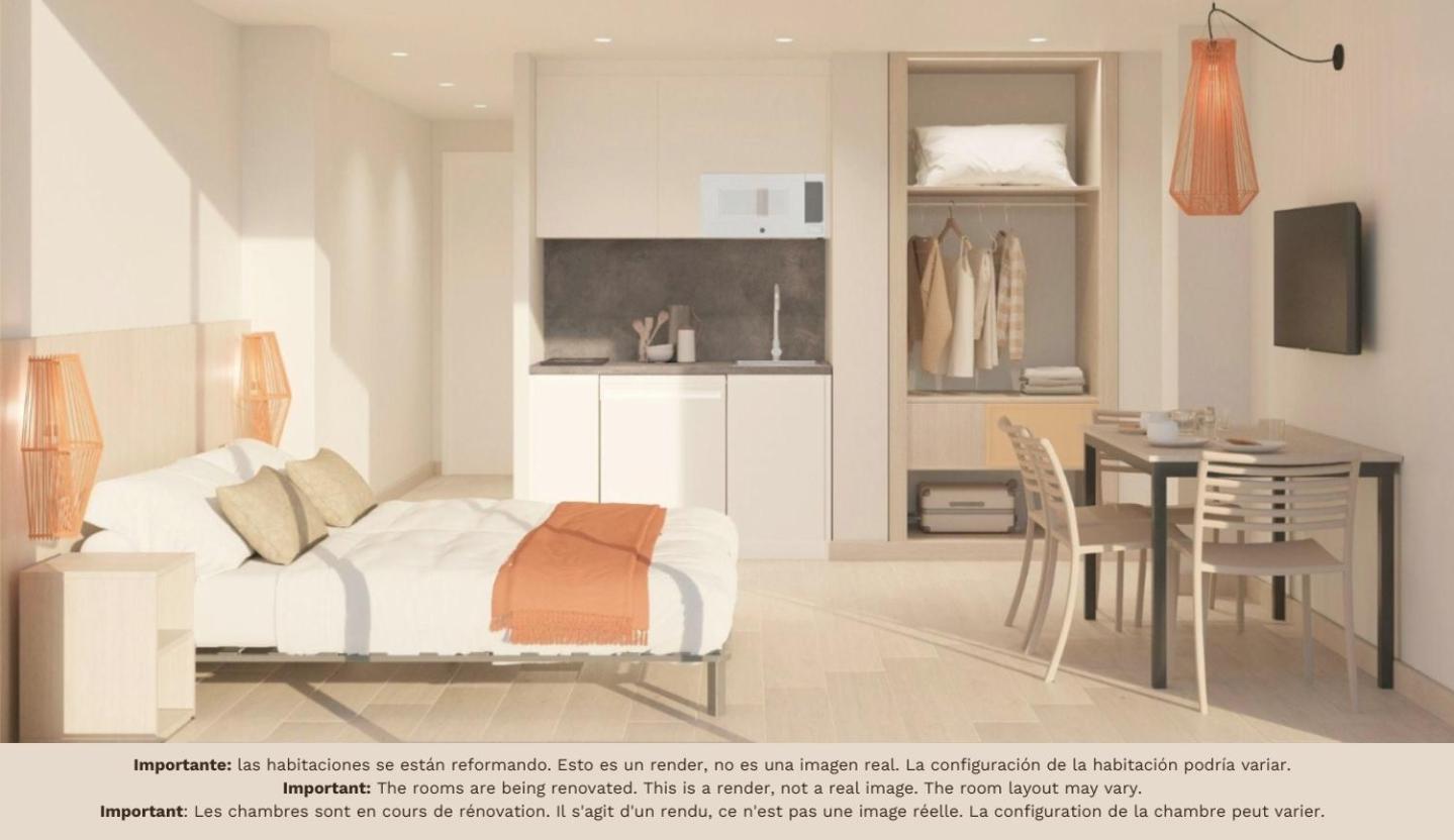 One-Bedroom Apartment - Photo 2