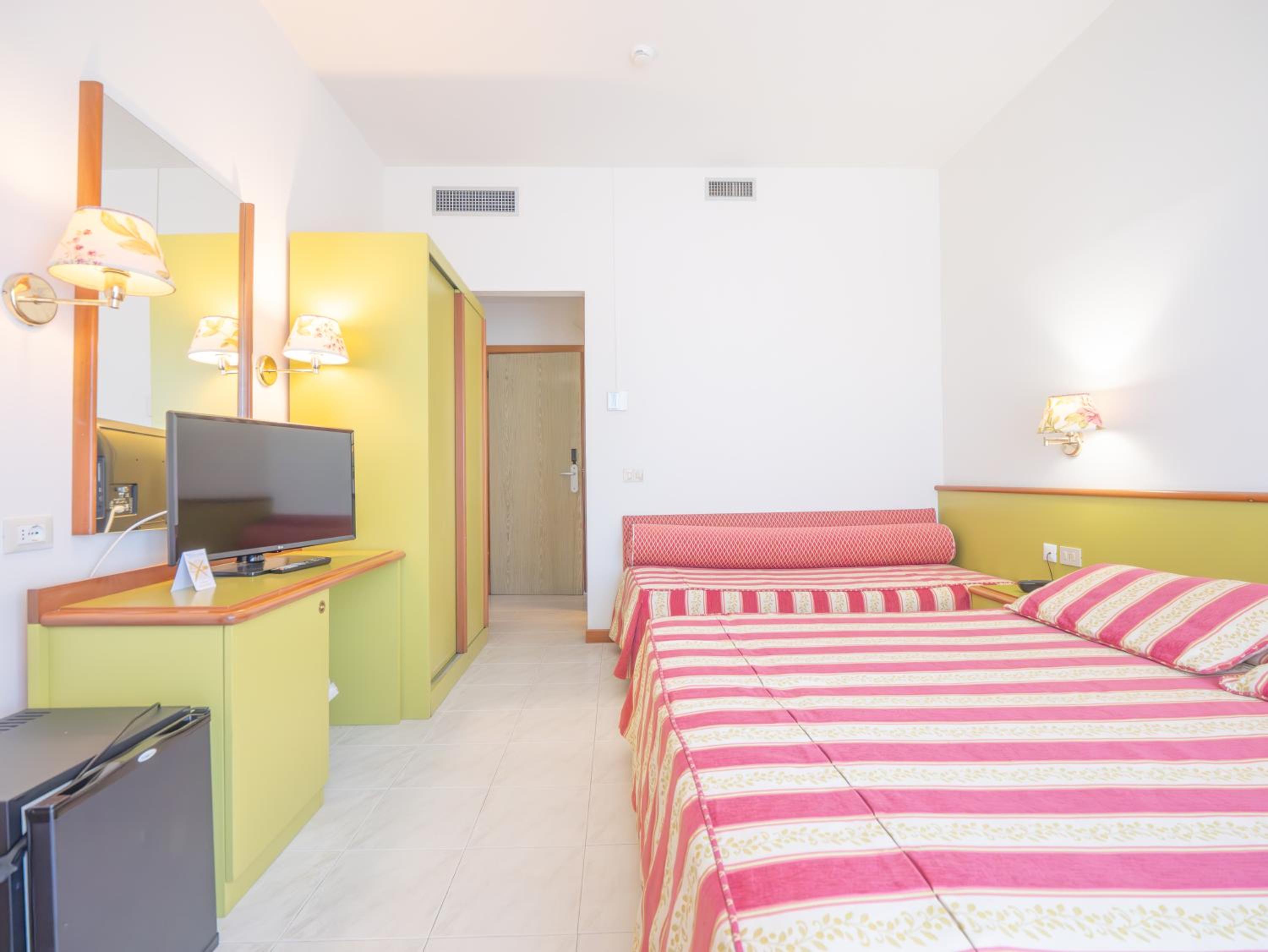 Triple Room - Photo 5
