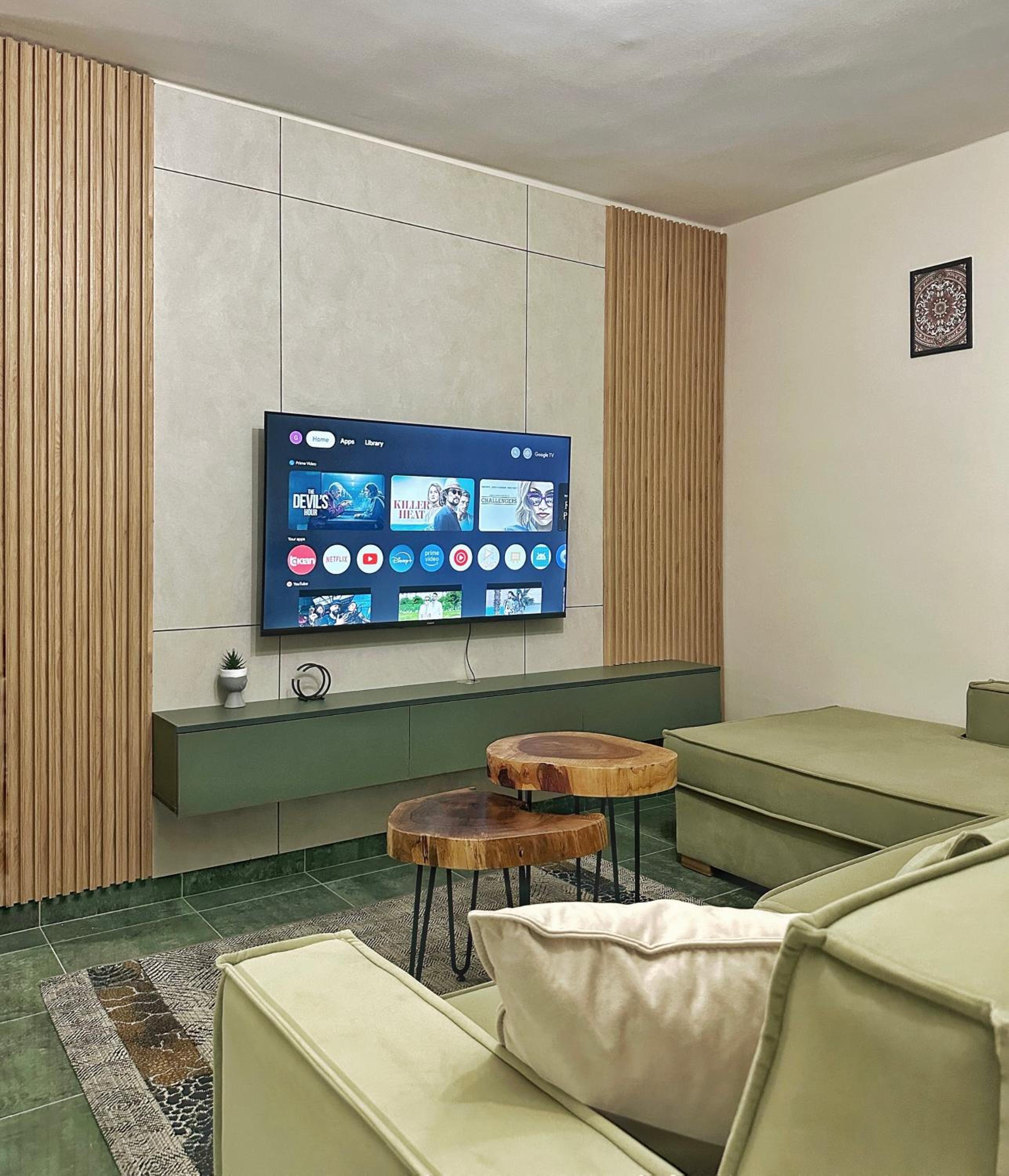 One-Bedroom Apartment