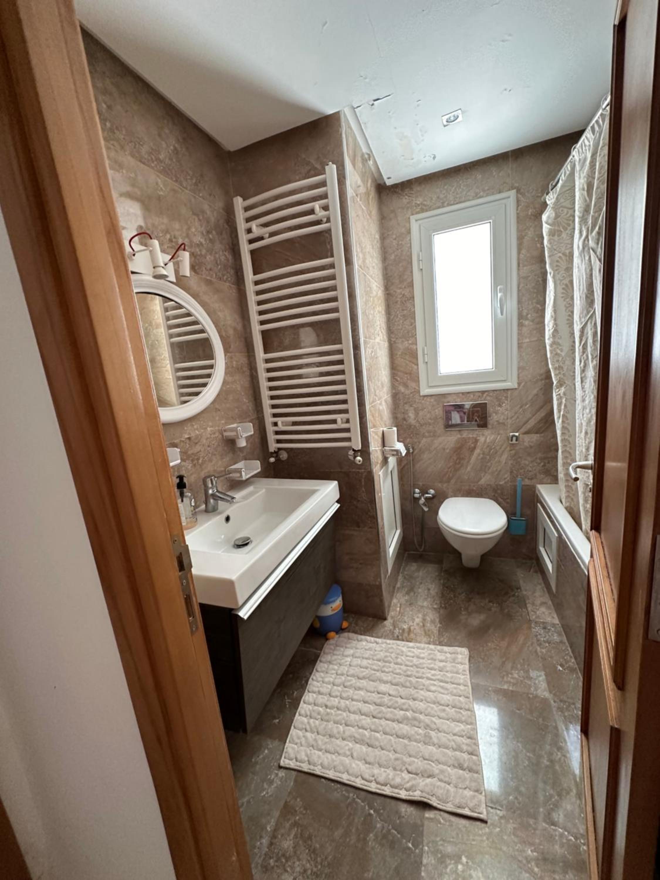 Two-Bedroom Apartment with Balcony photo 3