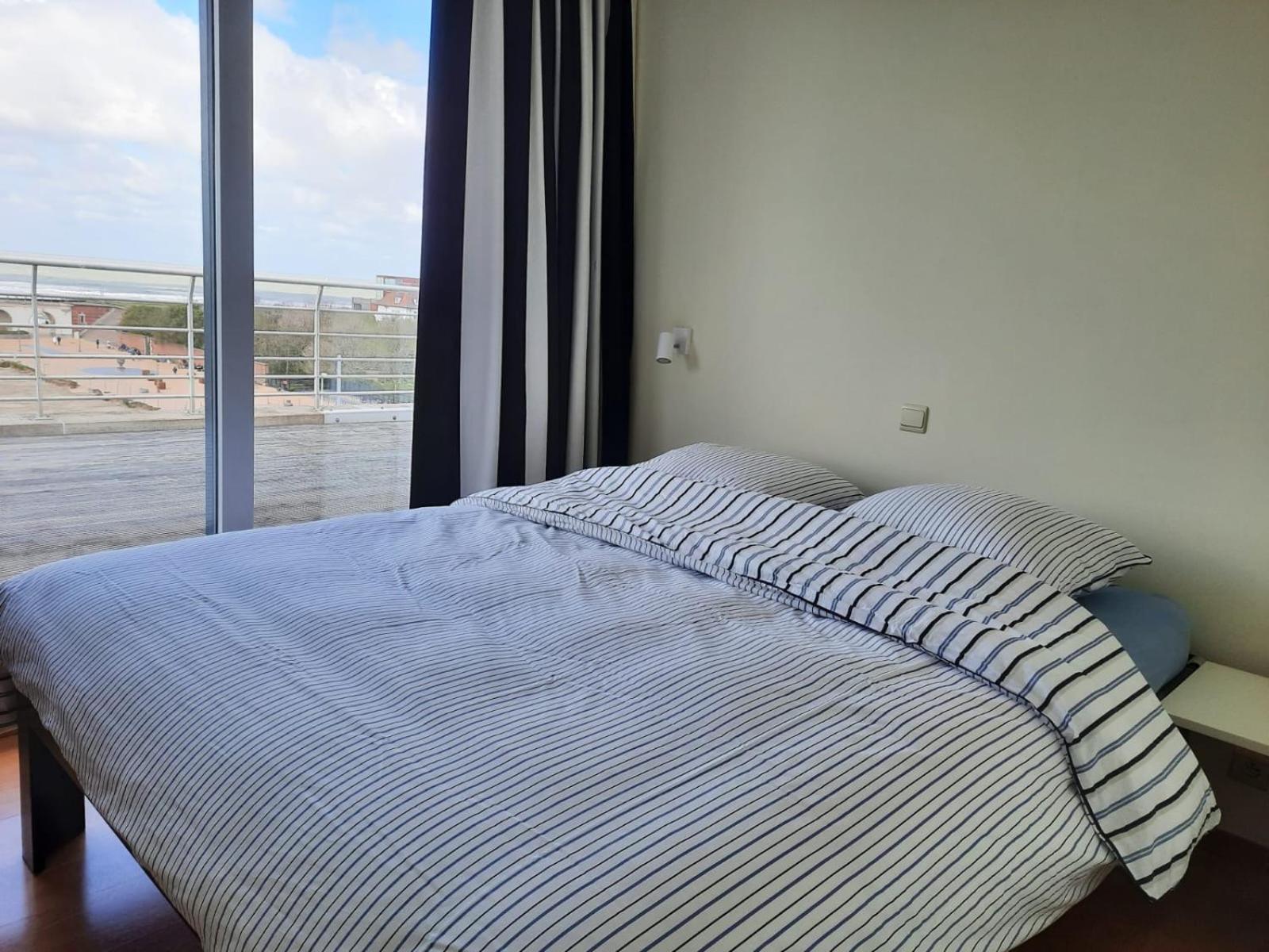 Two-Bedroom Apartment with Terrace and Sea View photo 3