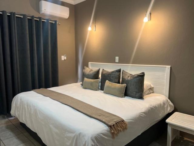 One-Bedroom Suite photo 1