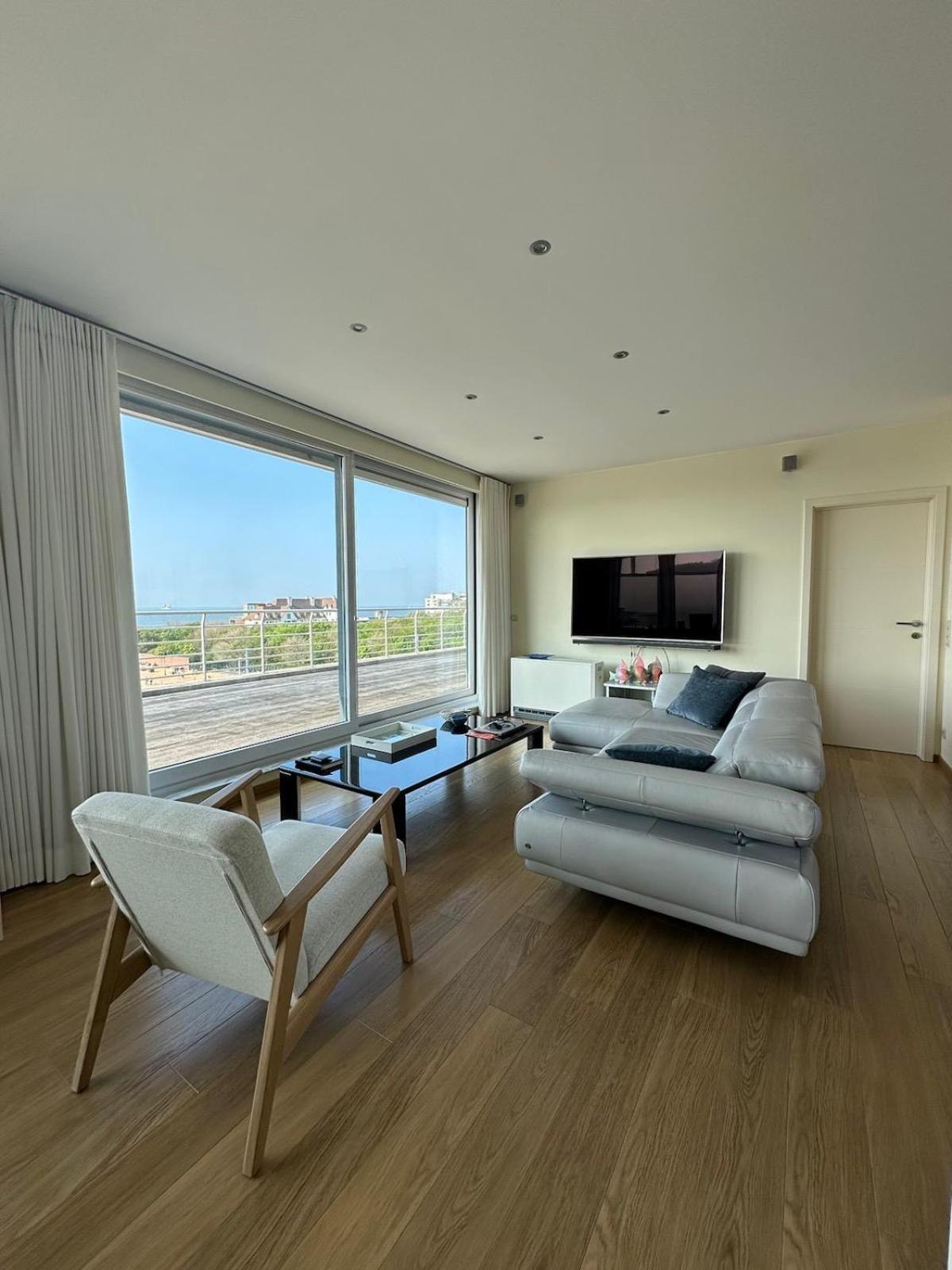 Two-Bedroom Apartment with Terrace and Sea View photo 1