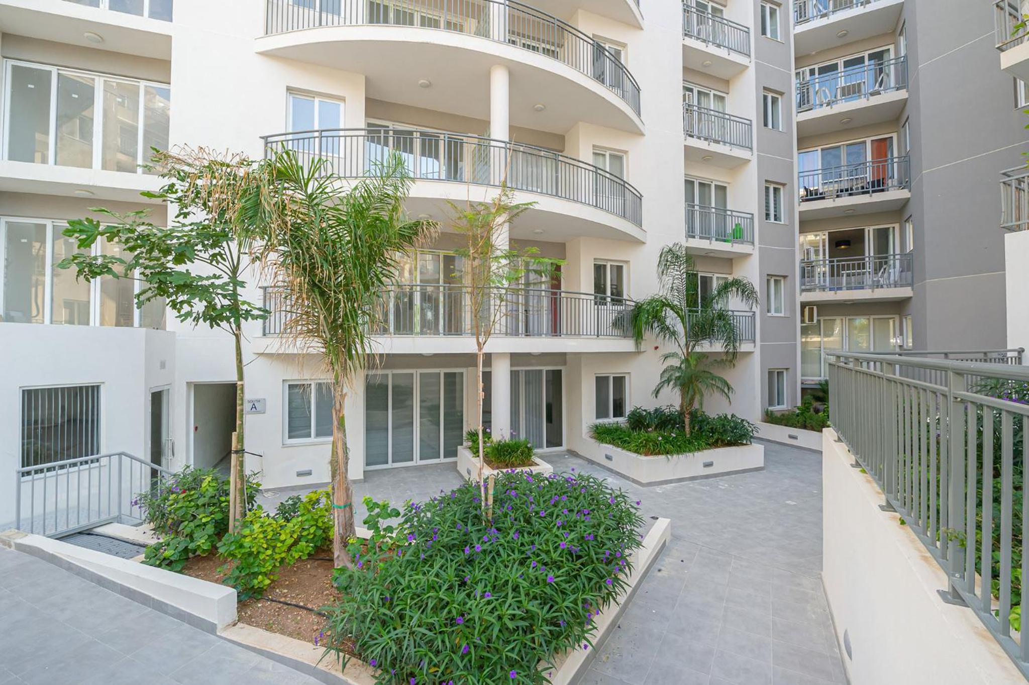 Two-Bedroom Deluxe Apartment with Balcony - 5th Floor