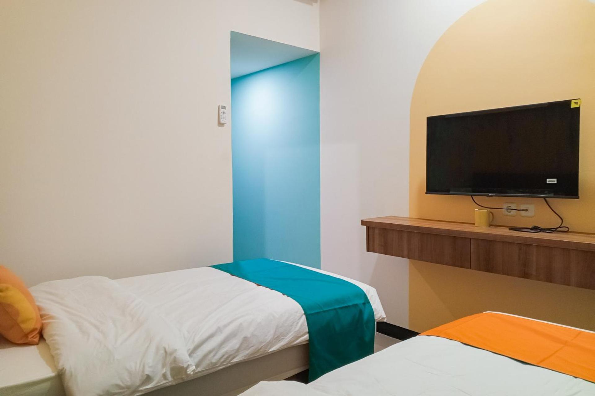 Superior Twin Room - Photo 8