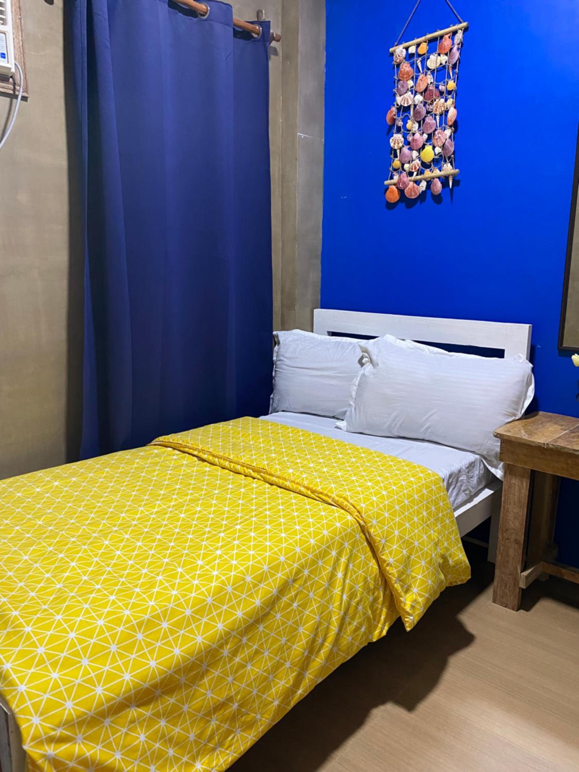 Single Room with Private Bathroom photo 3