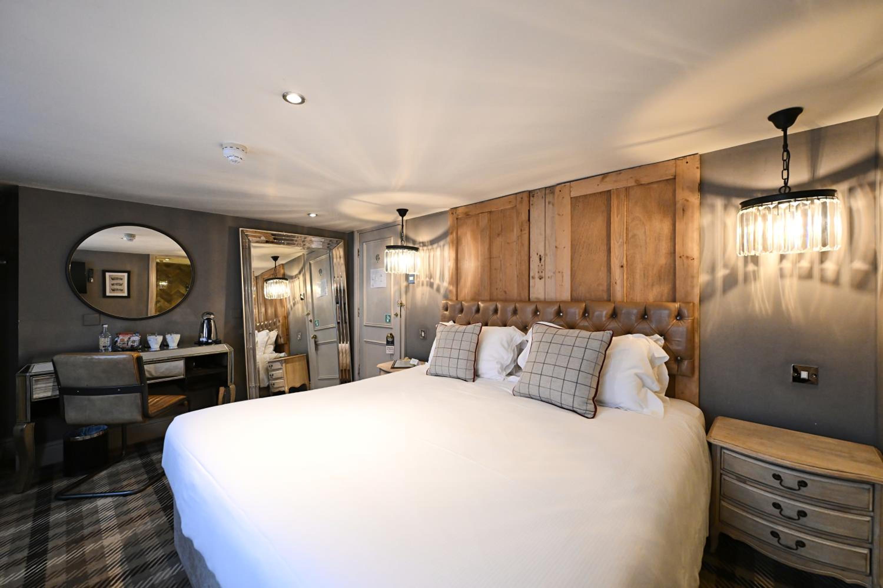 Deluxe Double Room - Photo 1
