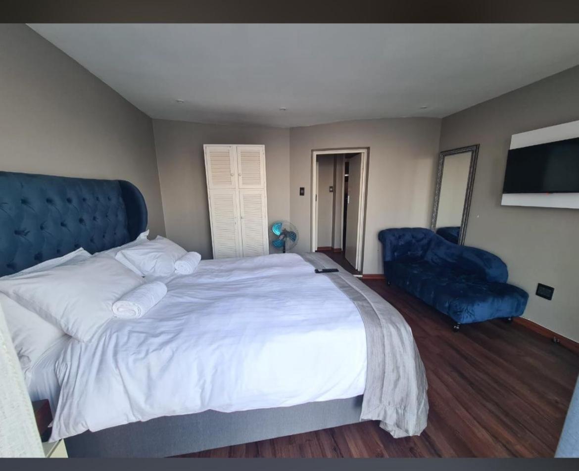 Queen Room with Sea View photo 3