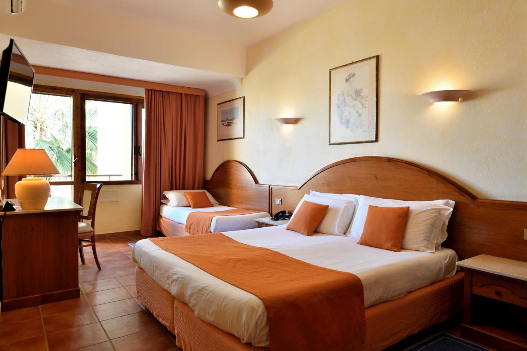 Standard Triple Room - Photo 1