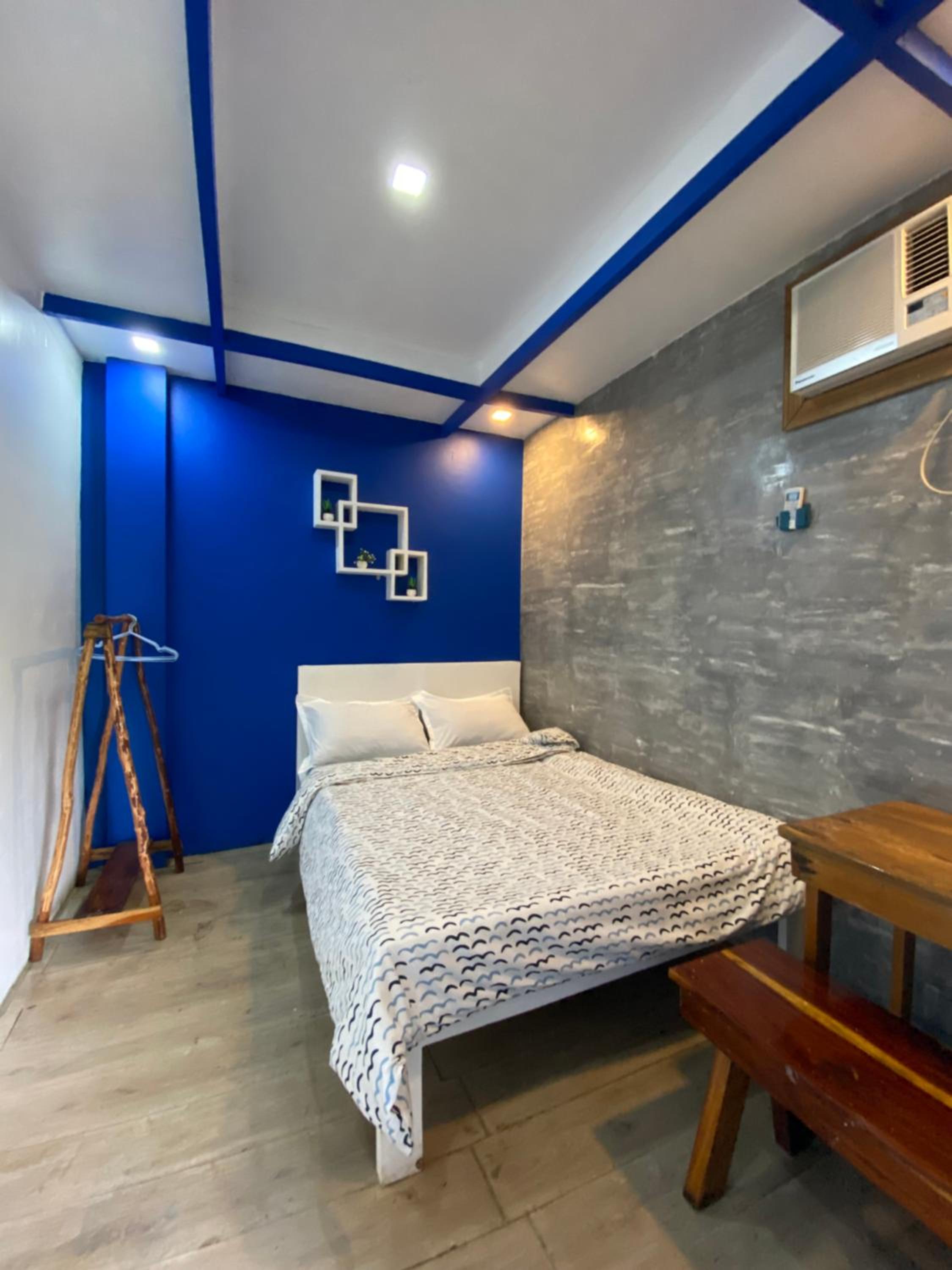 Queen Room with Shared Bathroom