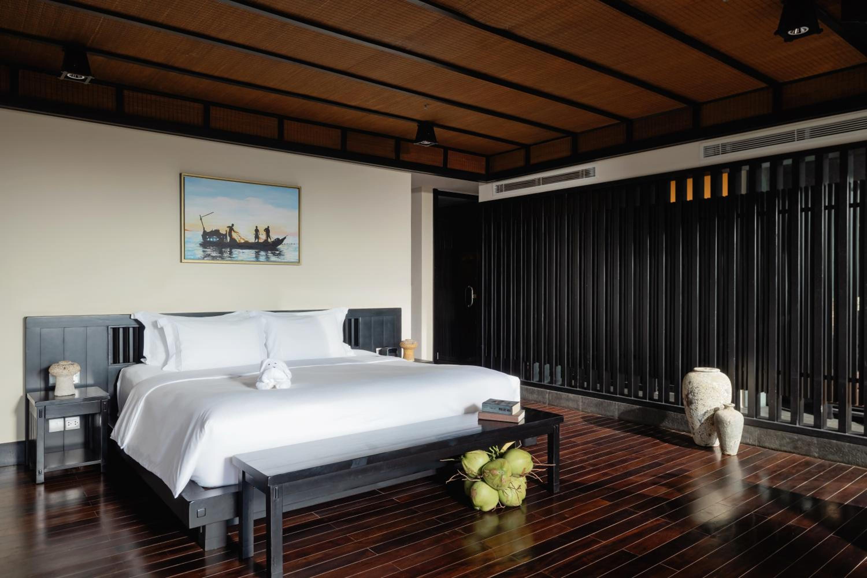 Two-Bedroom Suite - Photo 3