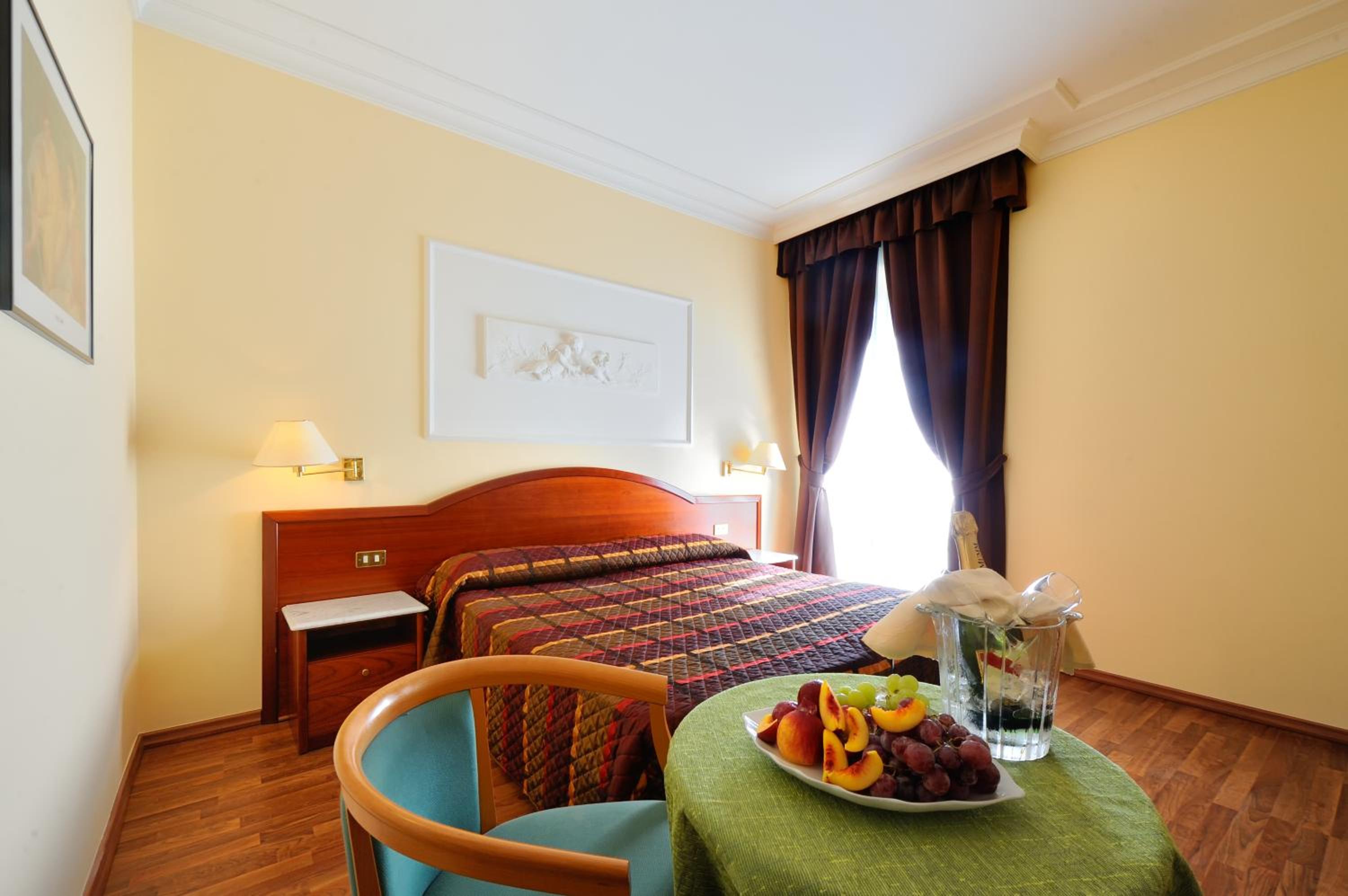 Double Room - Photo 1