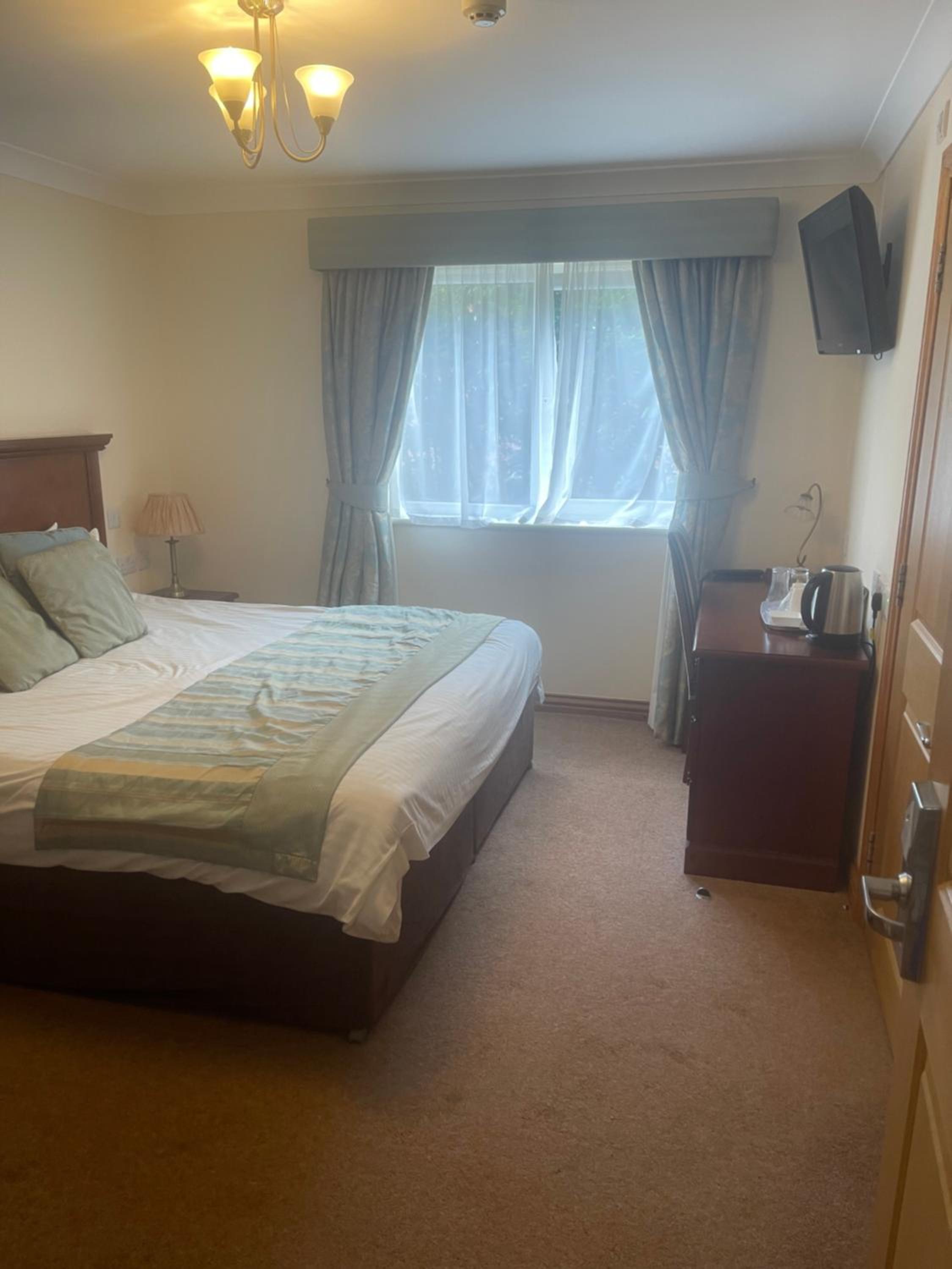King Room - Disability Access photo 1