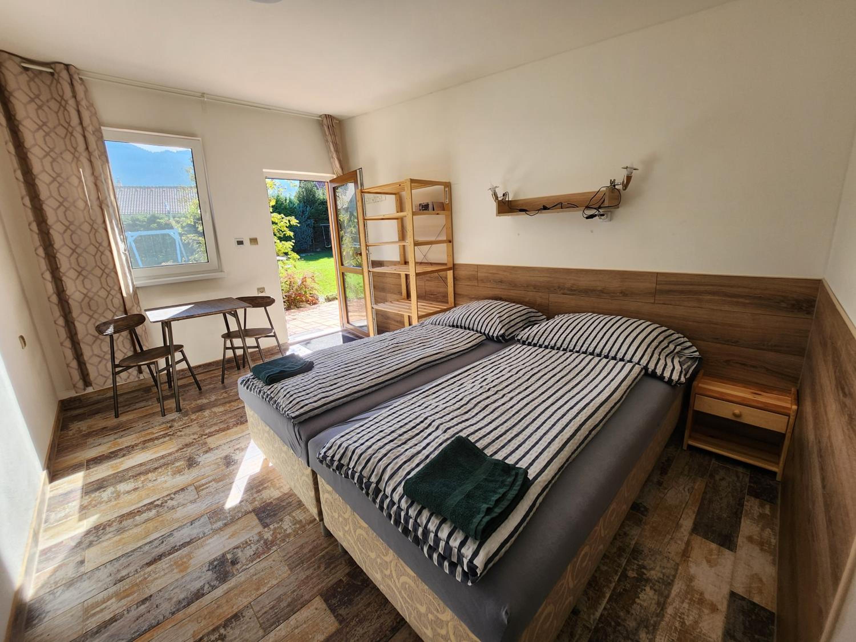 Studio with Terrace - Photo 4