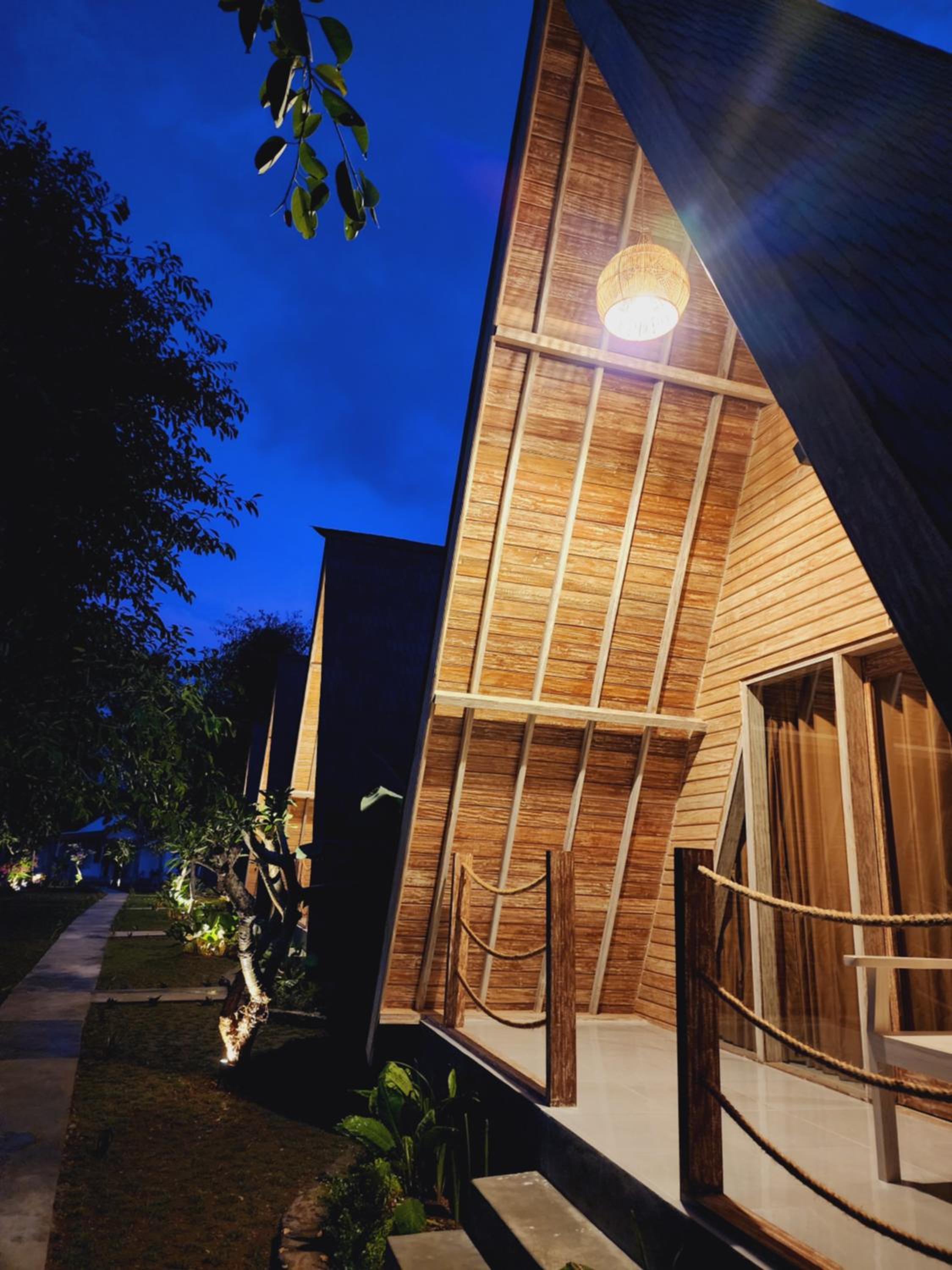 Deluxe Bungalow with Sea View - Photo 11