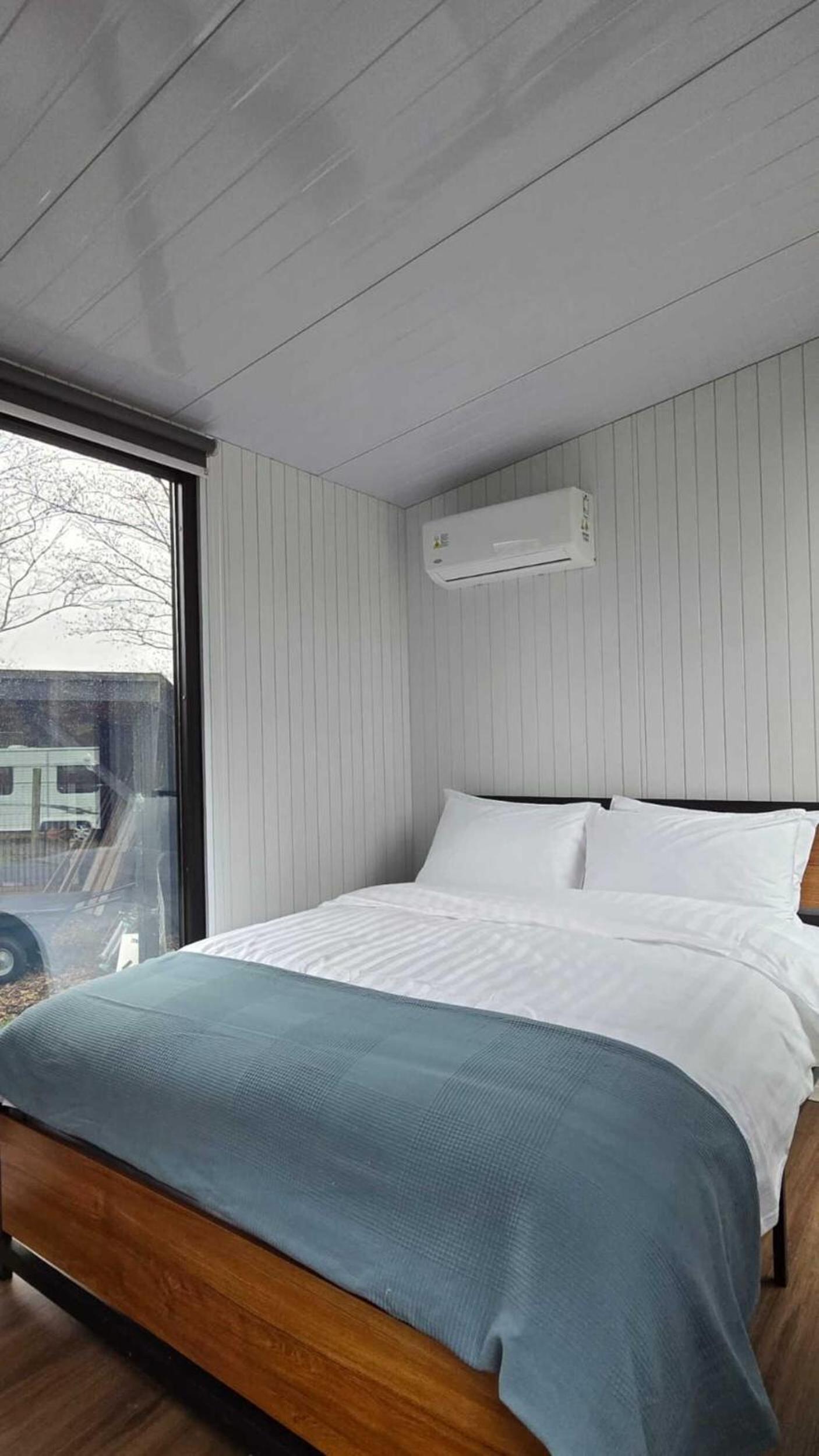 Mobile Home photo 1