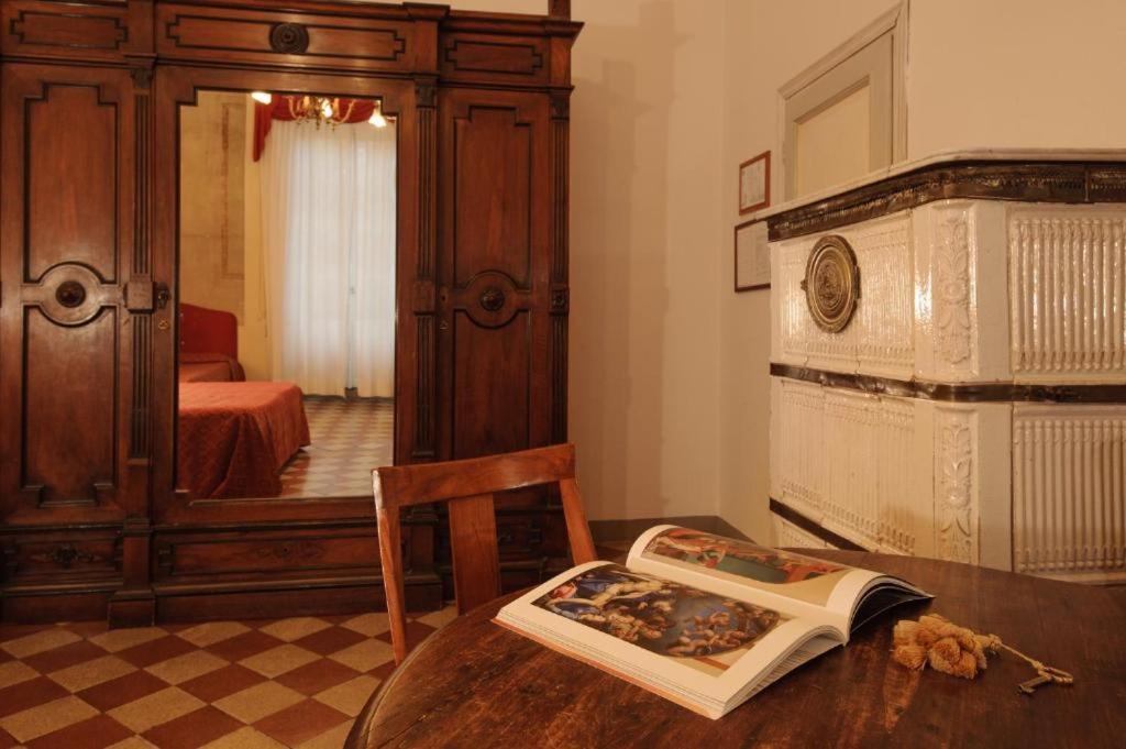 Junior Suite with Balcony photo 2