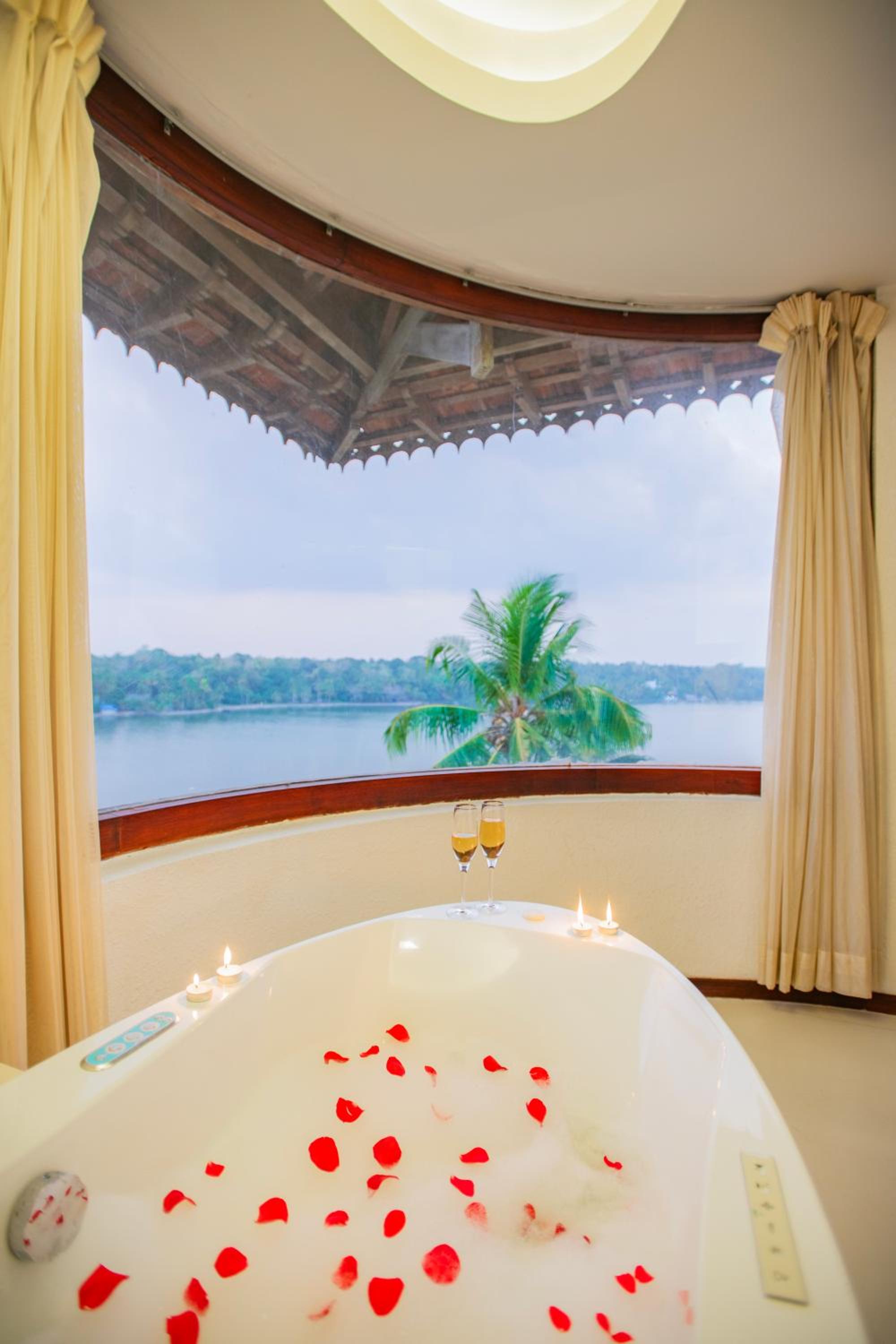 Royal Suite with Panaromic View