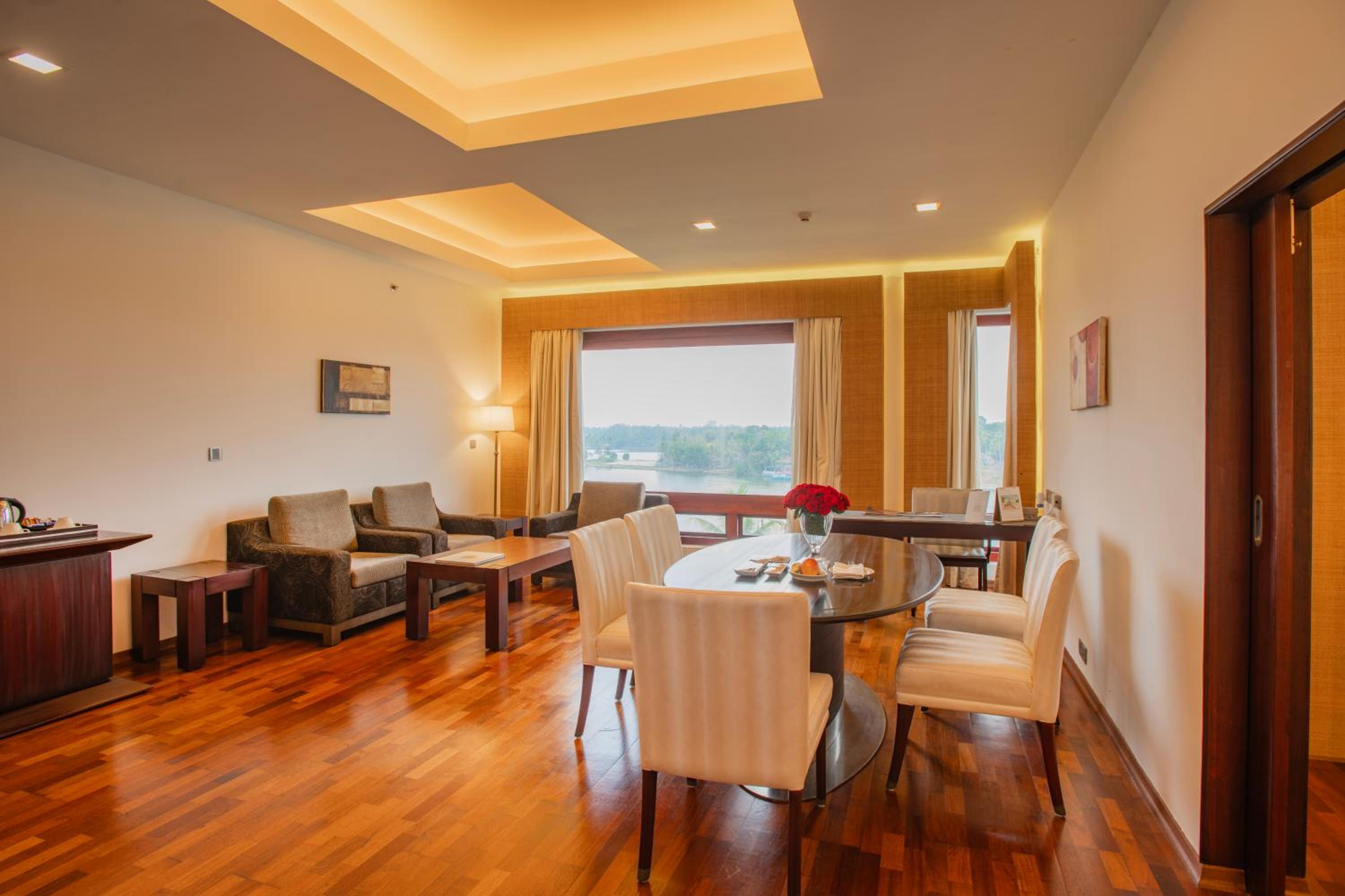 Royal Suite with Panaromic View