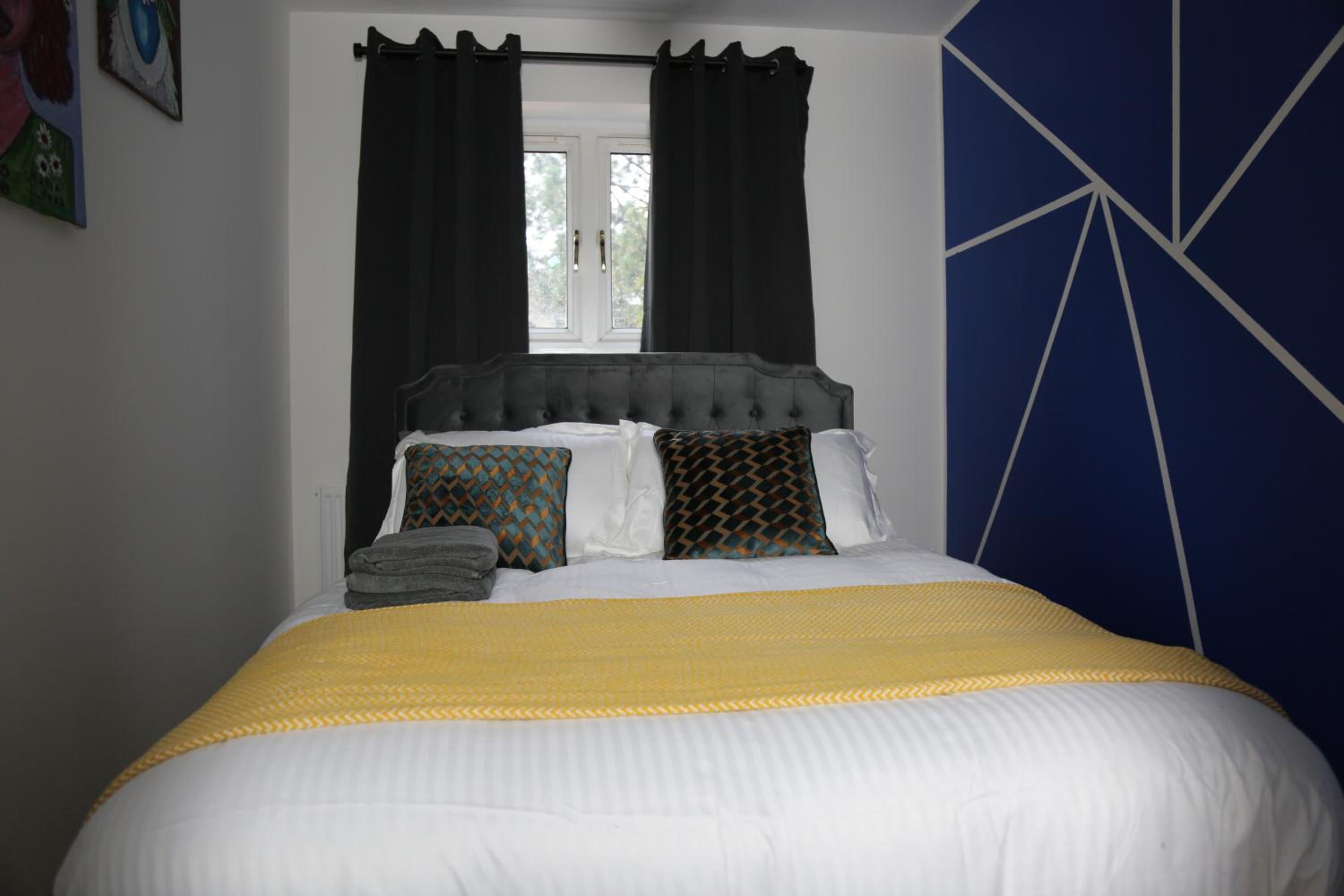 Three-Bedroom Vacation Home  photo 2