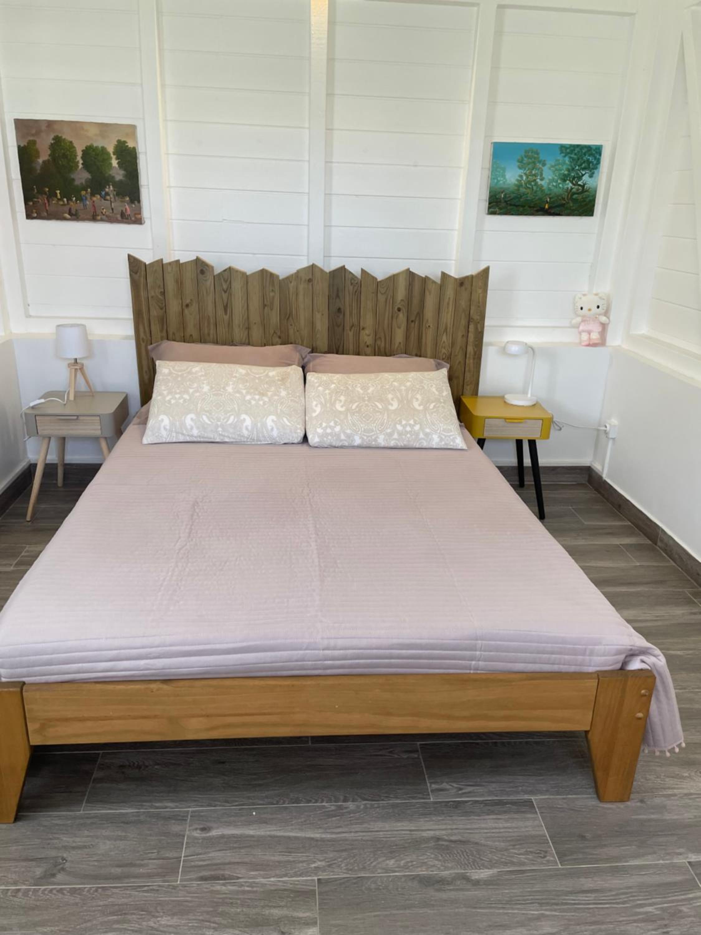 One-Bedroom House photo 1
