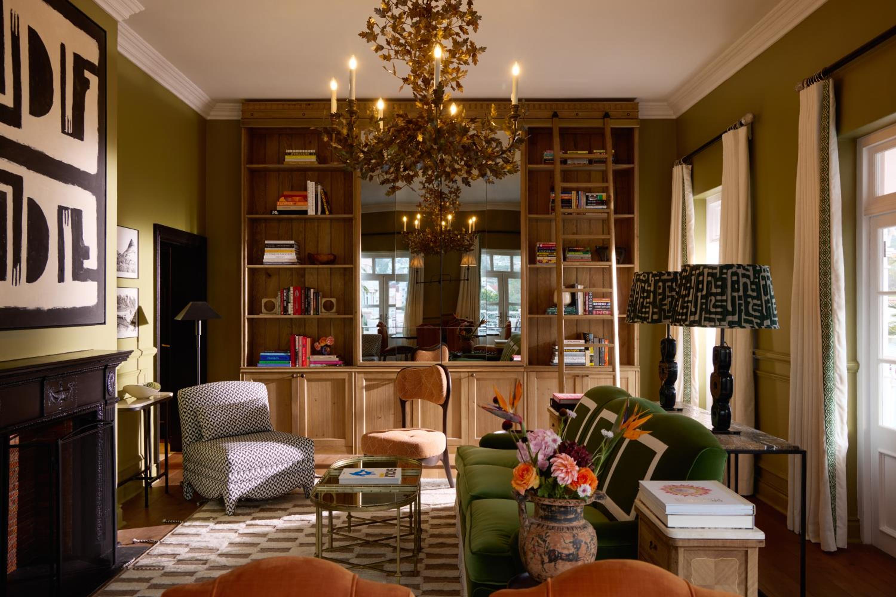 Suite - Photo 5